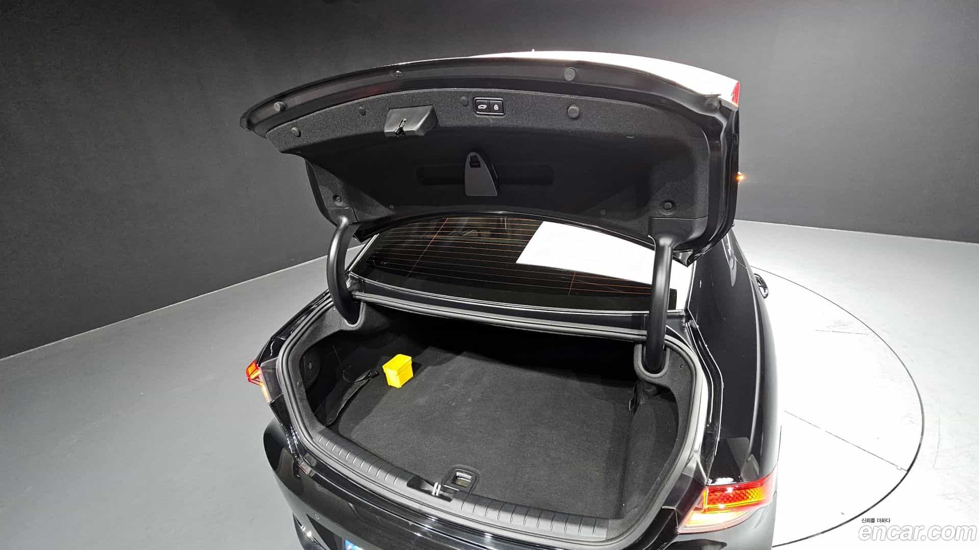 Grandeur Hyundai 2021.9-OPTION-046