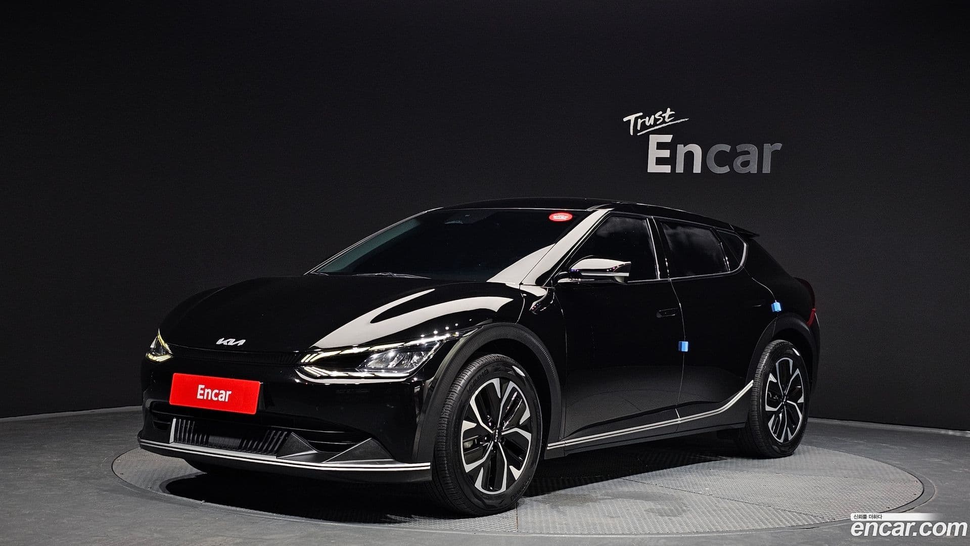 Main__Slider__Photo:EV6 Kia 2022.4-0
