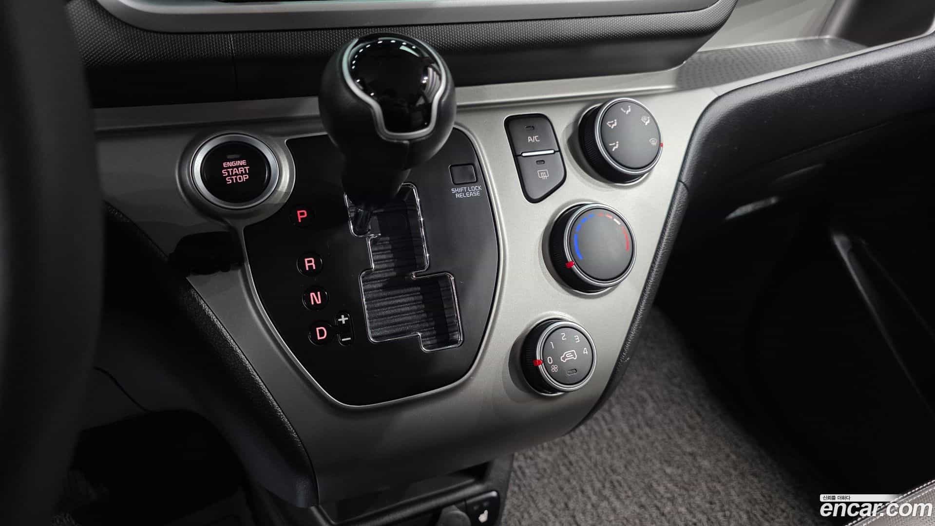 RAY Kia 2022.3-INNER-009