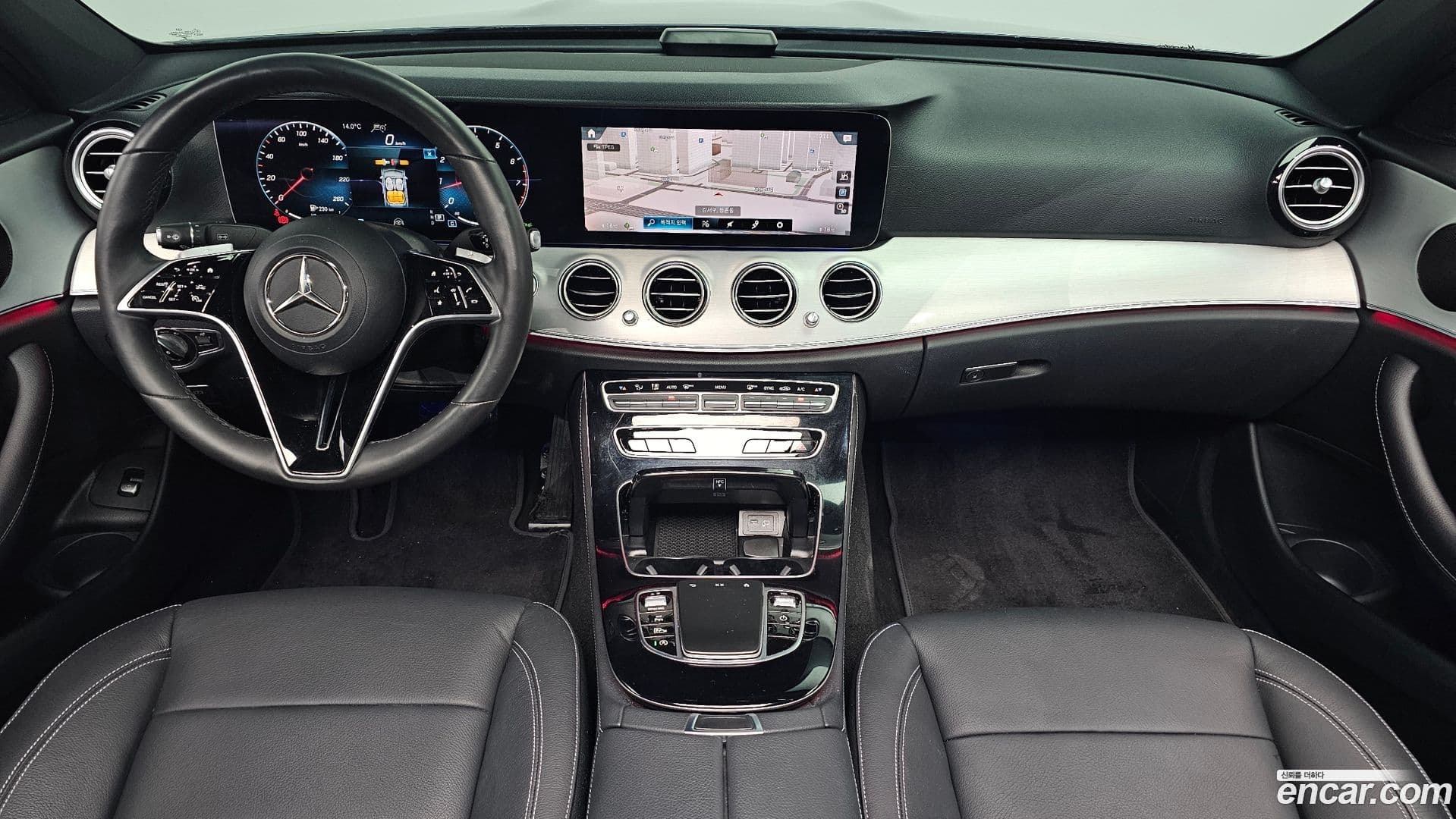 Main__Slider__Photo:E-Class Mercedes-Benz 2021.3-6
