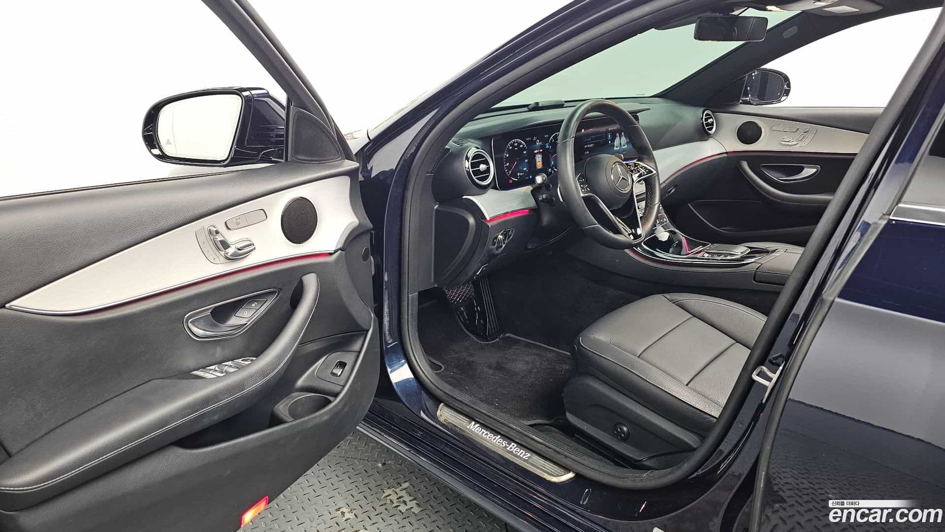 E-Class Mercedes-Benz 2021.3-INNER-010