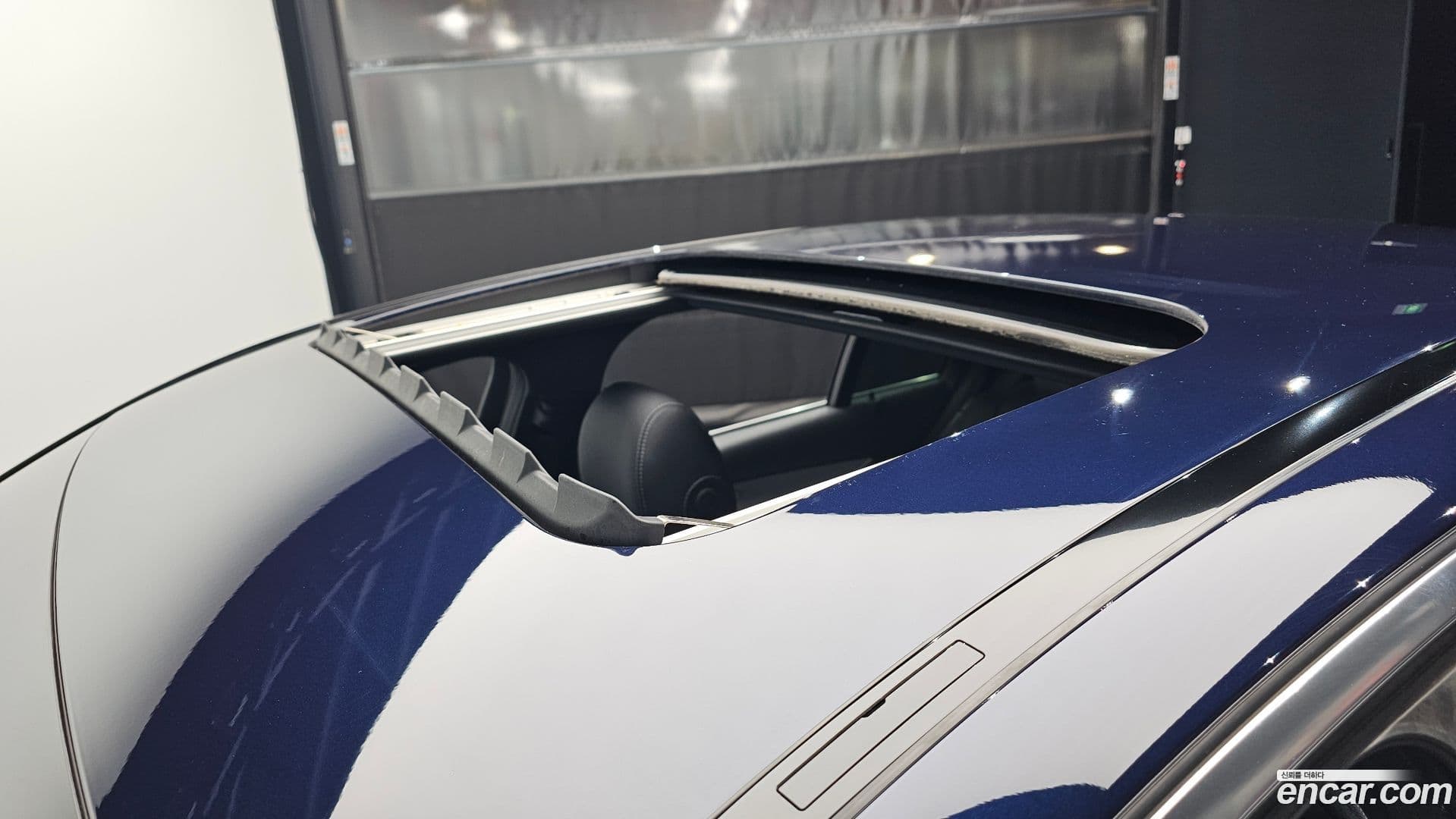 Main__Slider__Photo:E-Class Mercedes-Benz 2021.3-31