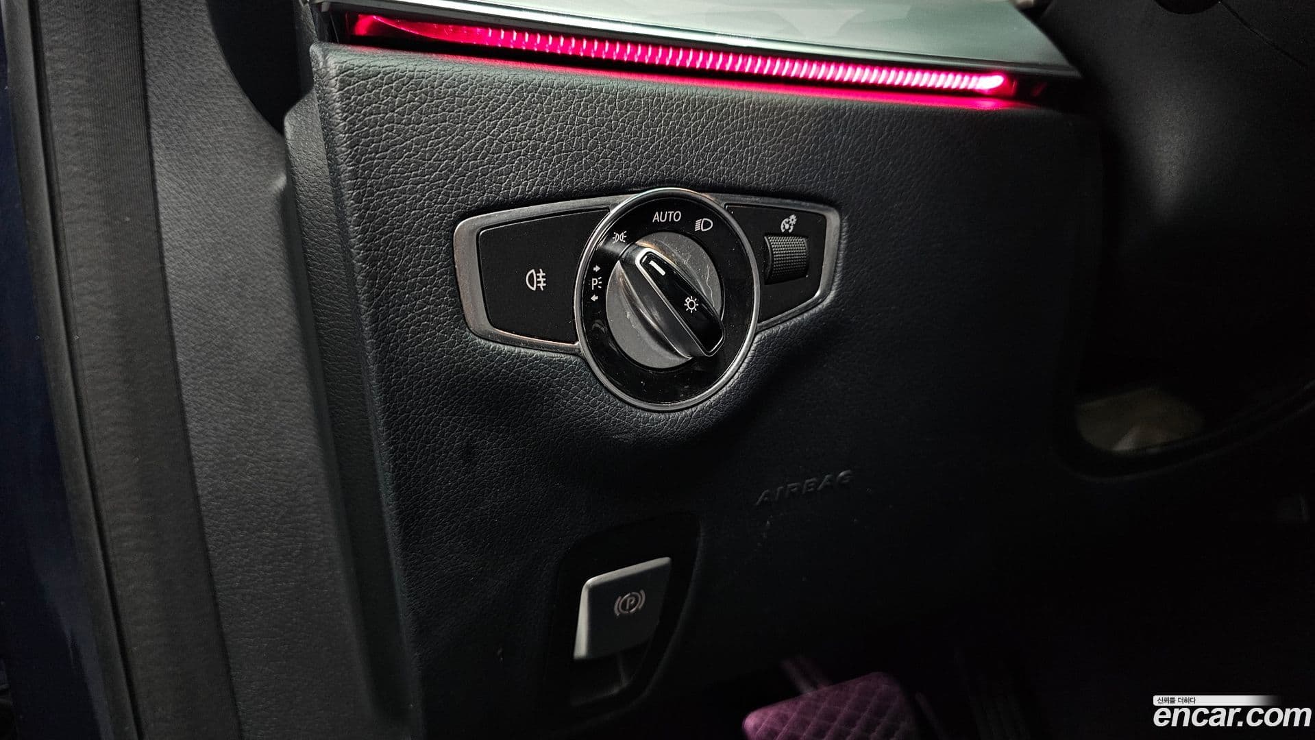 Main__Slider__Photo:E-Class Mercedes-Benz 2021.3-34