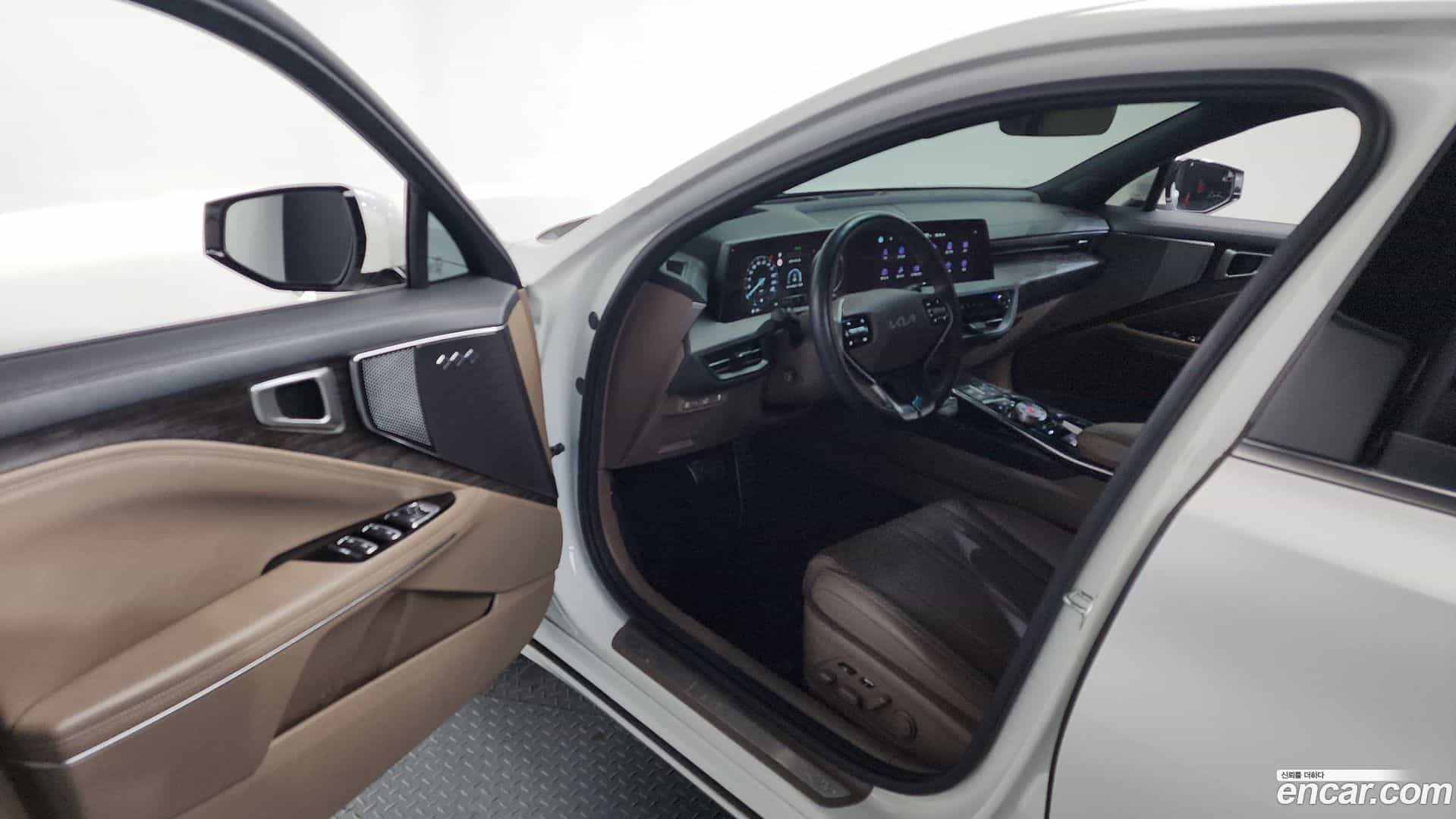 K8 Kia 2021.4-INNER-010