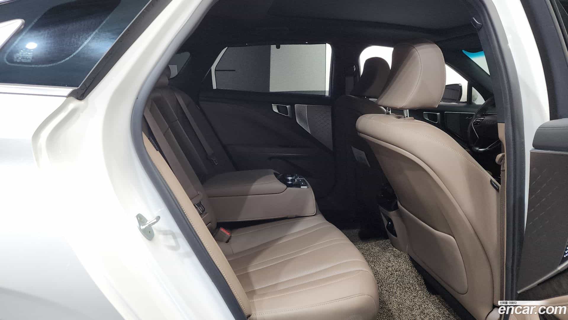 K8 Kia 2021.4-OPTION-015