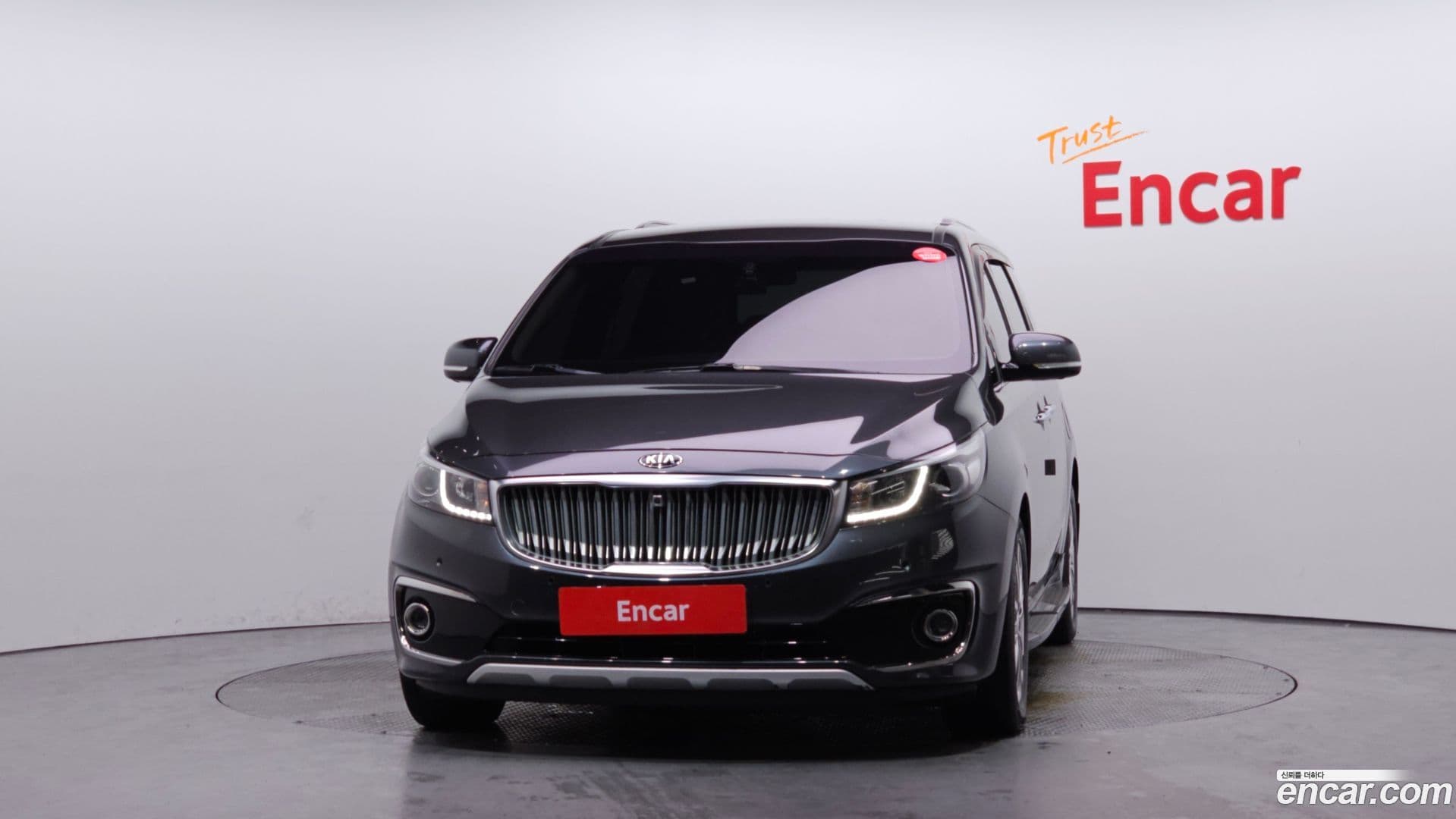Main__Slider__Photo:Canival Kia 2018.0-2