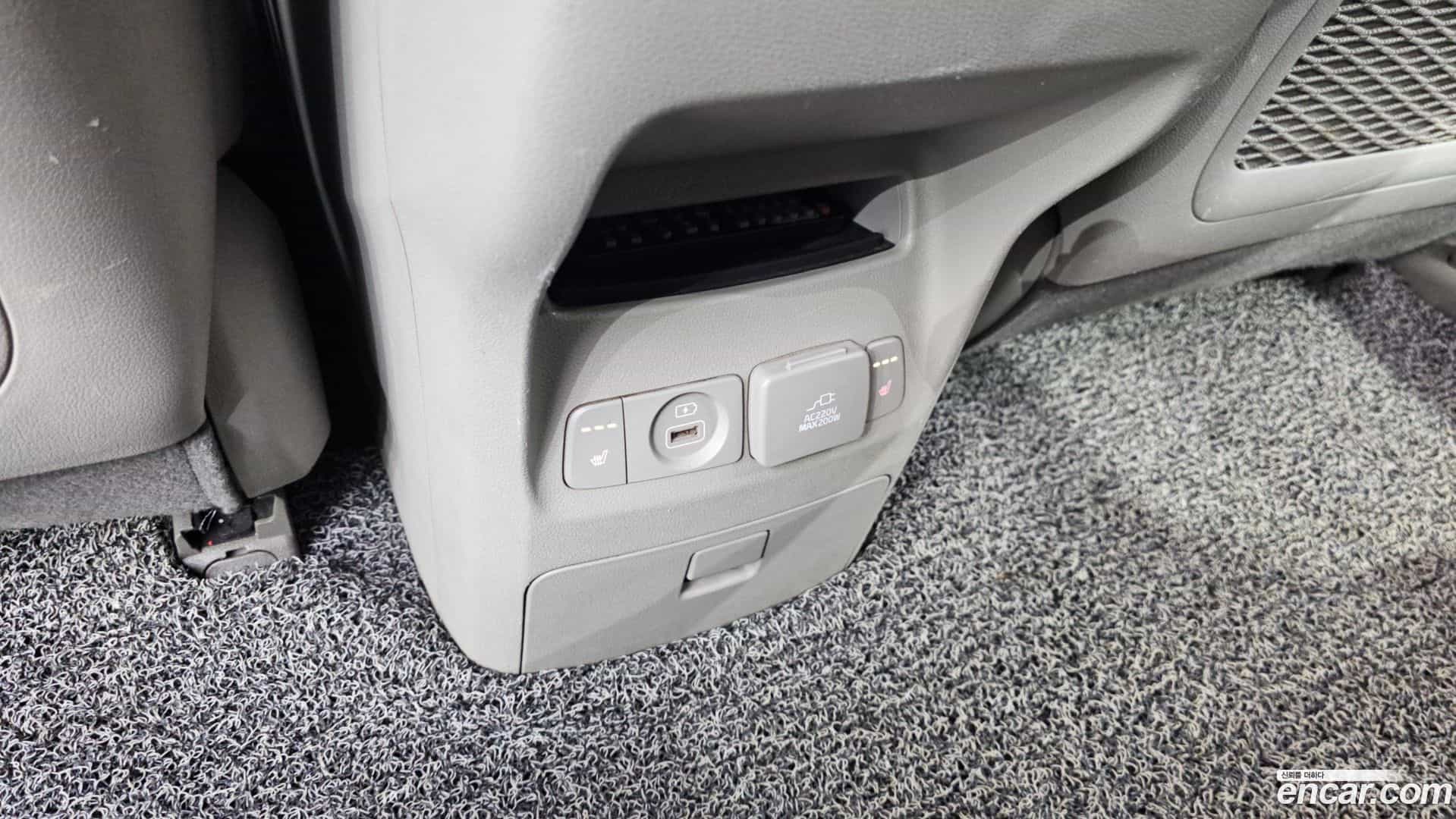 Canival Kia 2018.0-OPTION-023