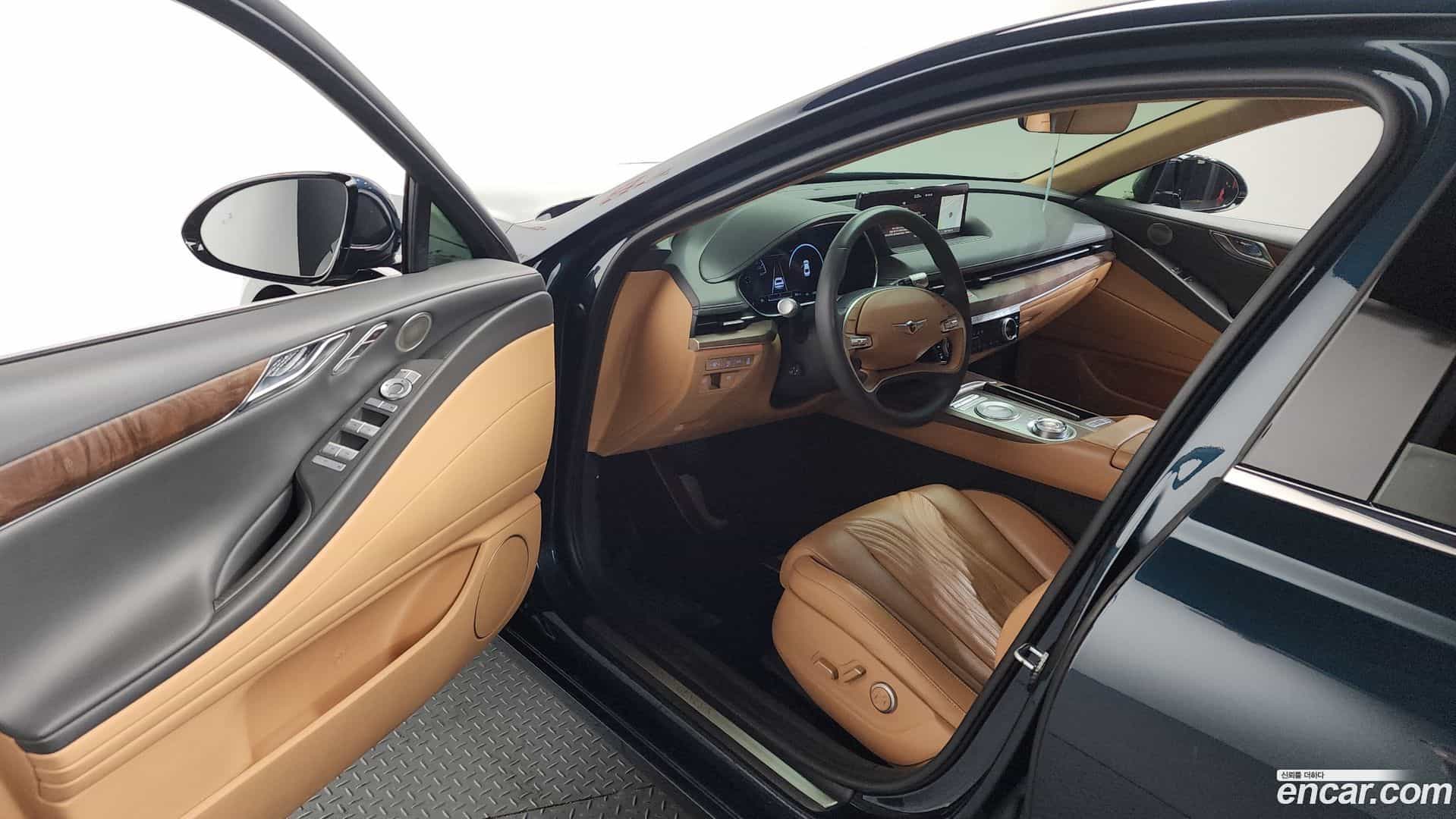 G80 Genesis 2020.4-INNER-010