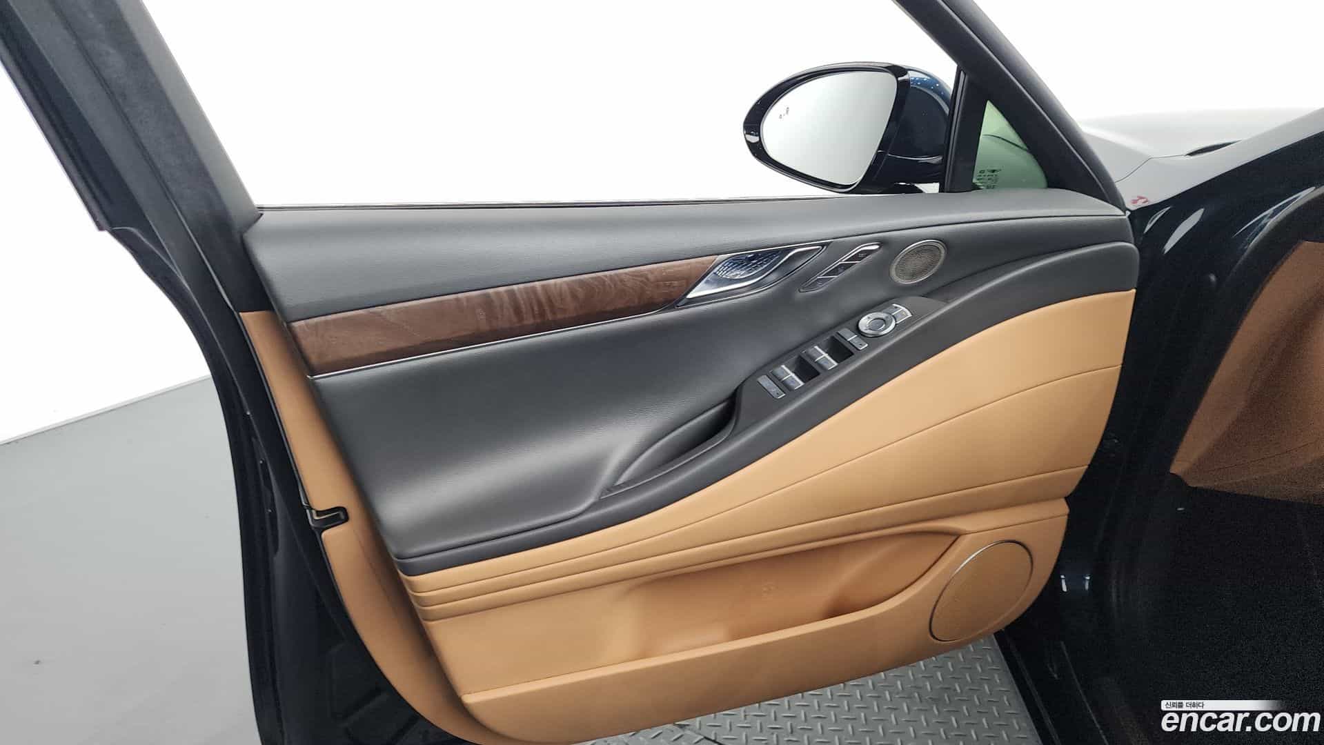 G80 Genesis 2020.4-INNER-034