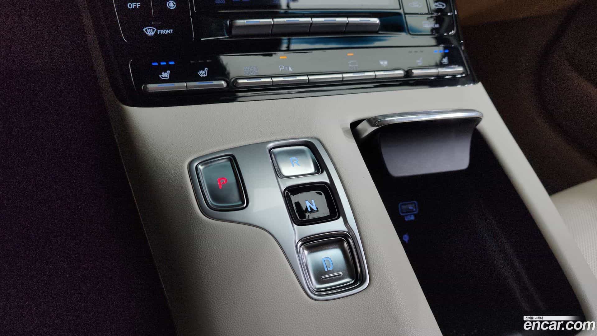 Grandeur Hyundai 2020.10-INNER-009