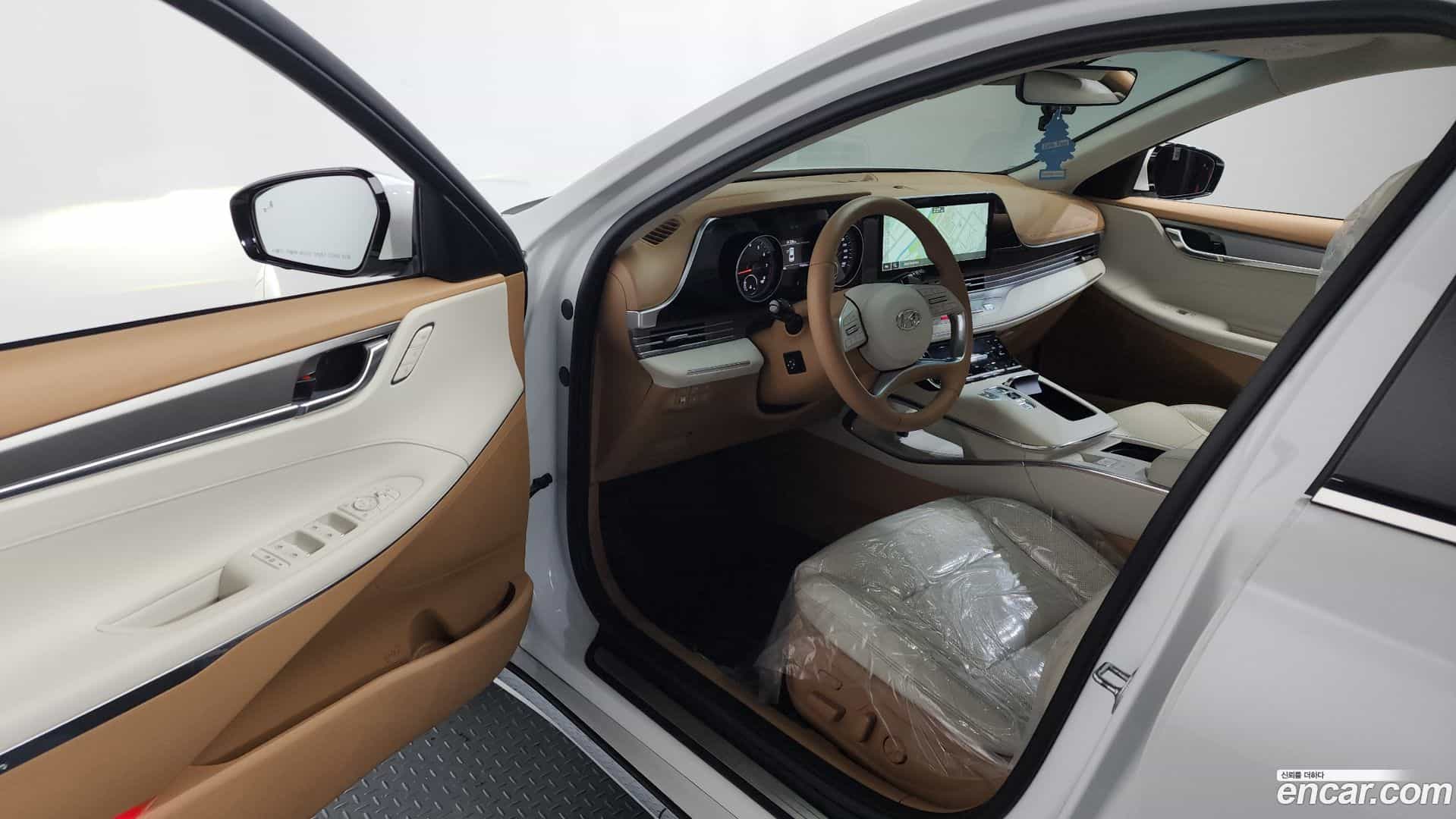 Grandeur Hyundai 2020.10-INNER-010