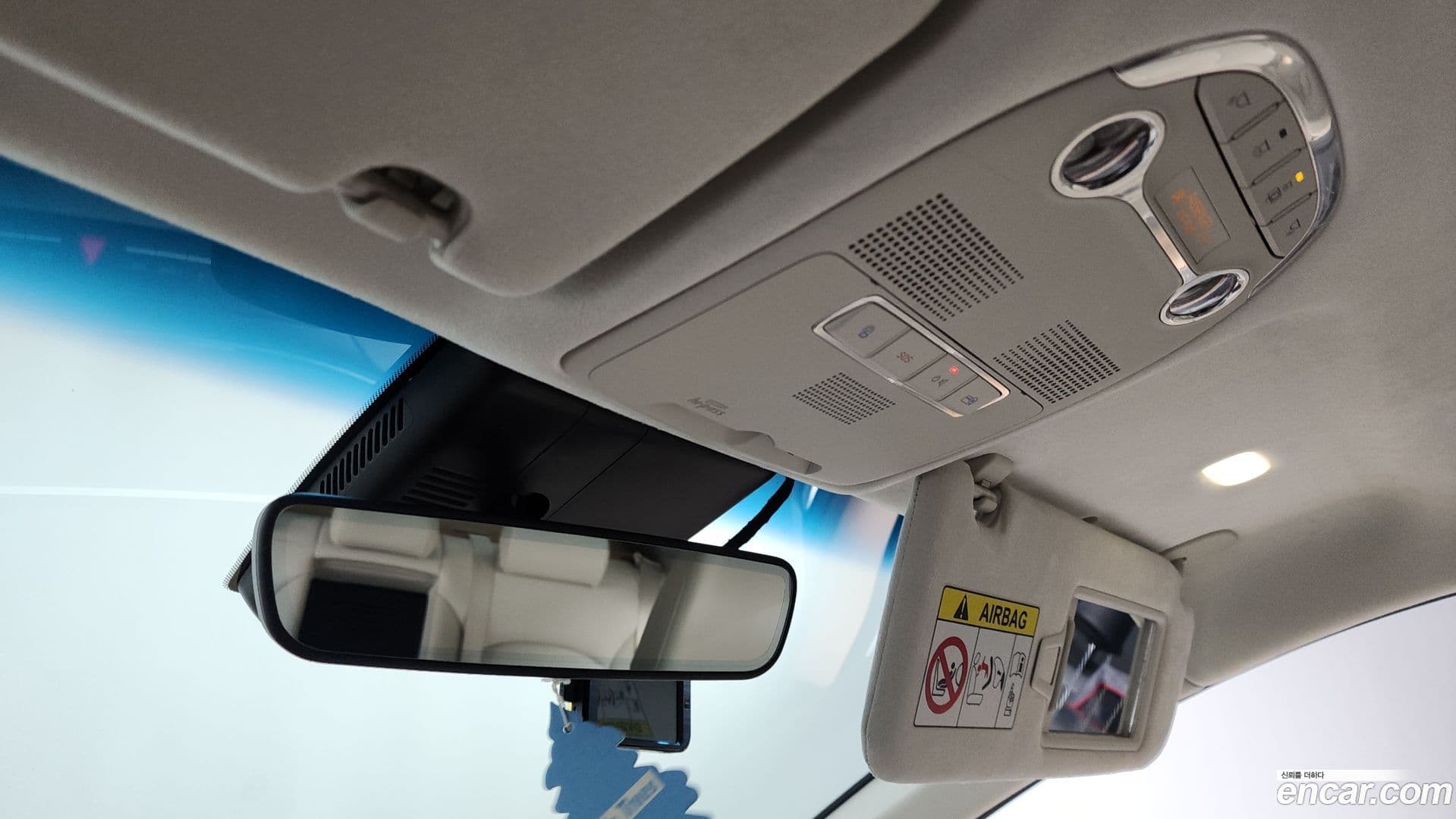 Main__Slider__Photo:Grandeur Hyundai 2020.10-18