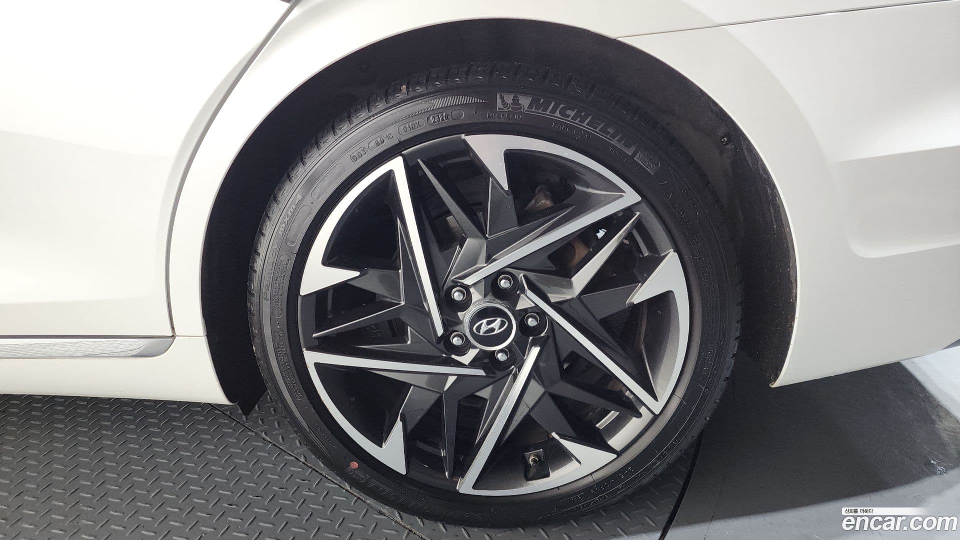 Main__Slider__Photo:Grandeur Hyundai 2020.10-20