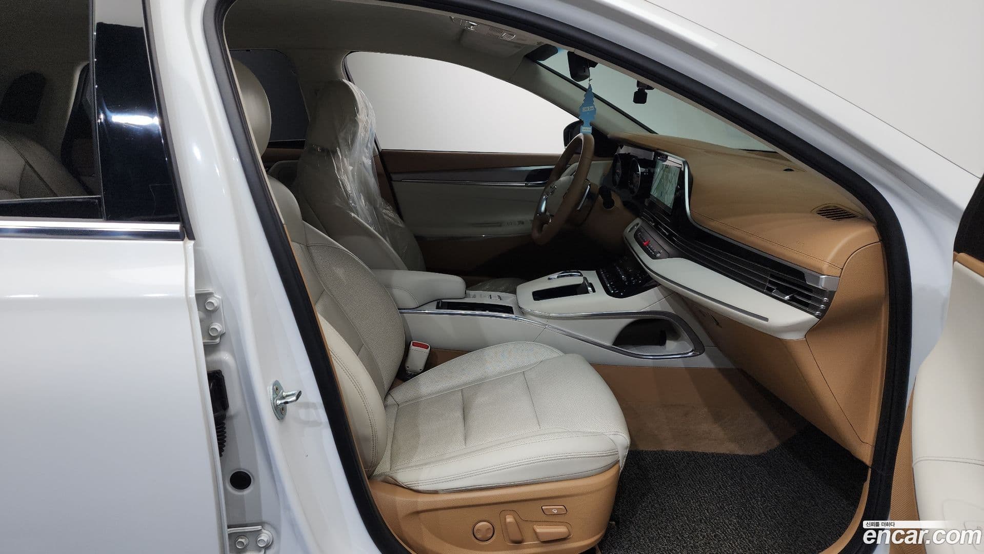 Main__Slider__Photo:Grandeur Hyundai 2020.10-25