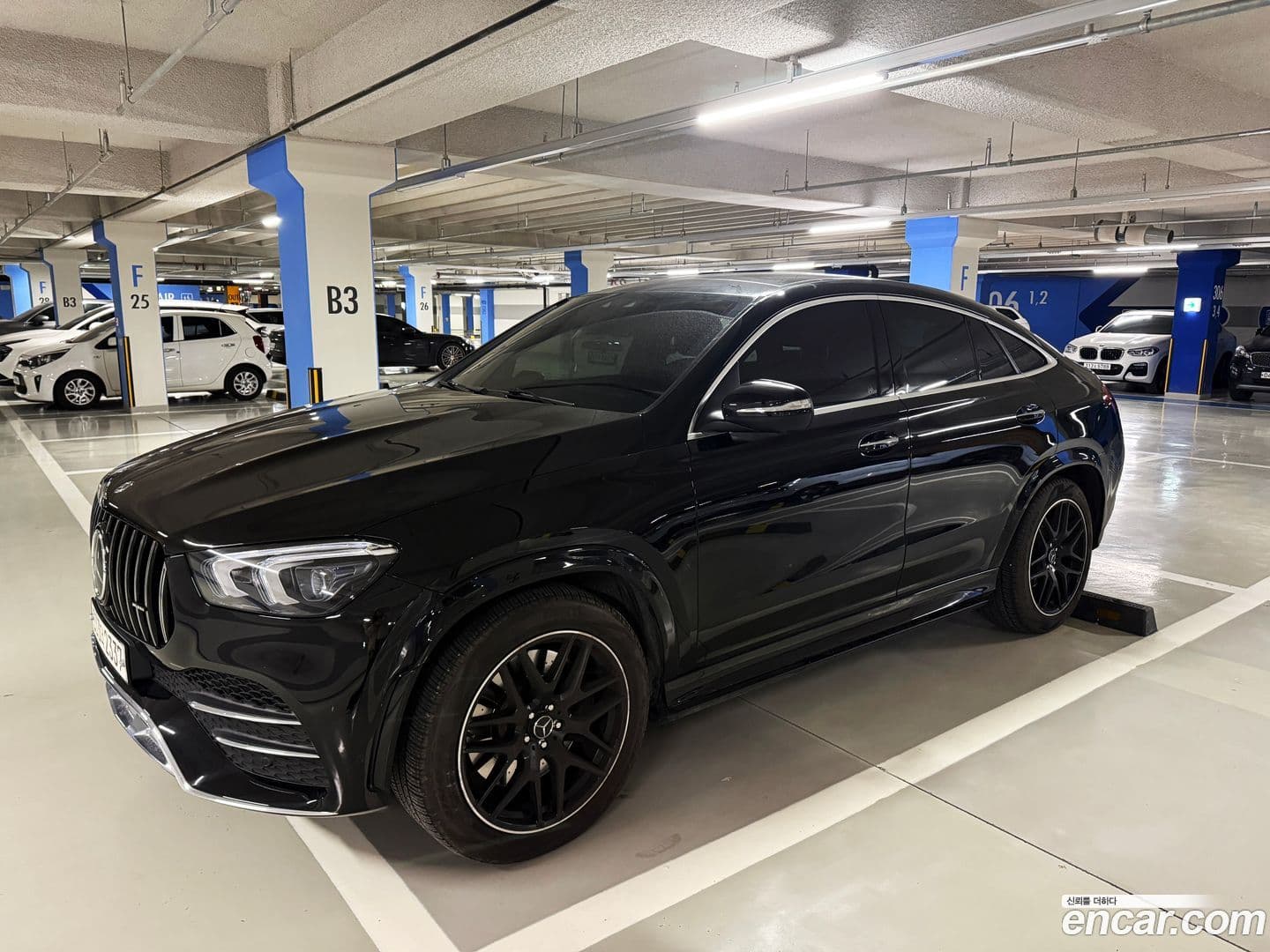 Main__Slider__Photo:GLE-Class Mercedes-Benz 2020.11-0
