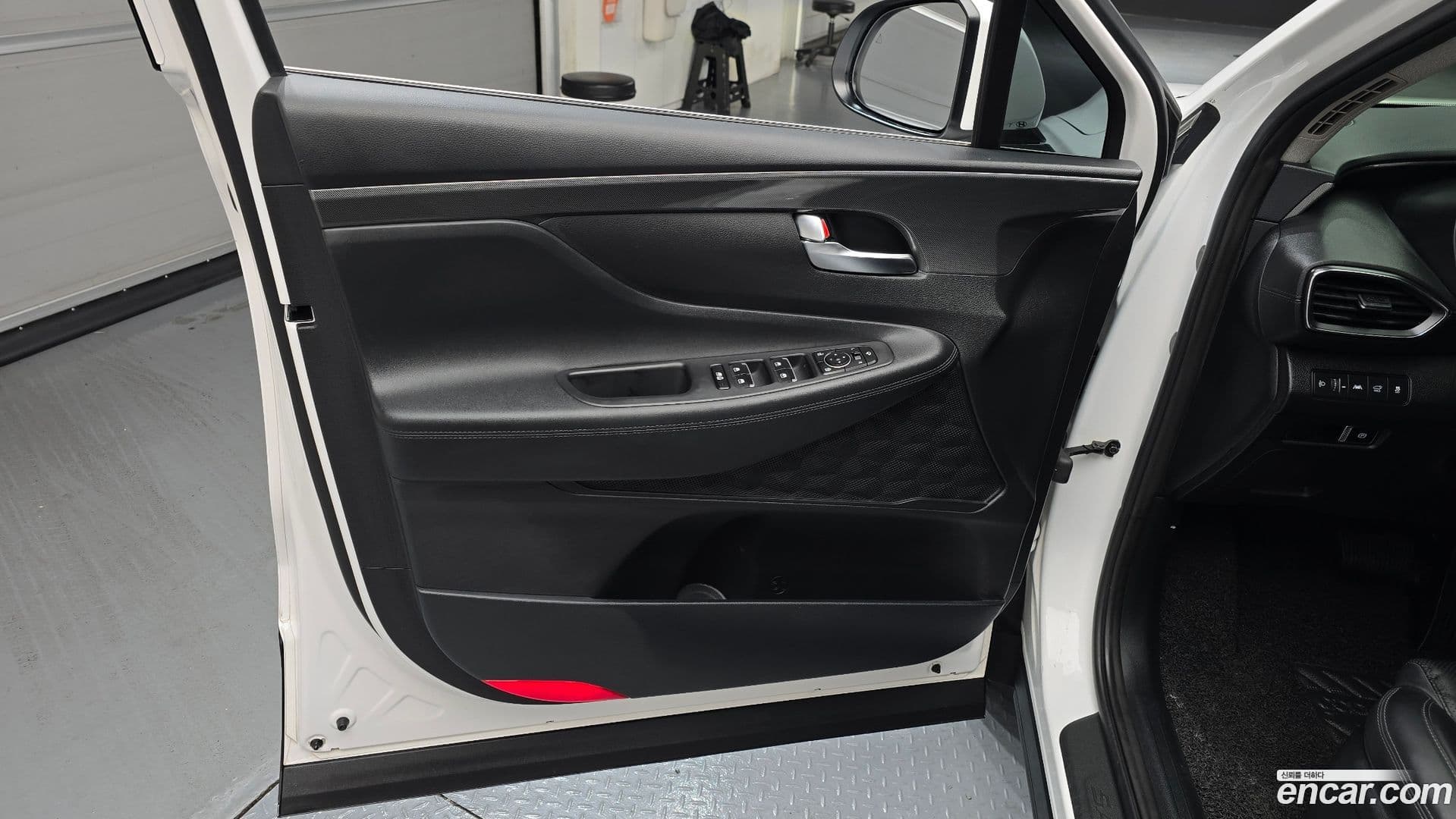 Main__Slider__Photo:Santafe Hyundai 2021.7-23
