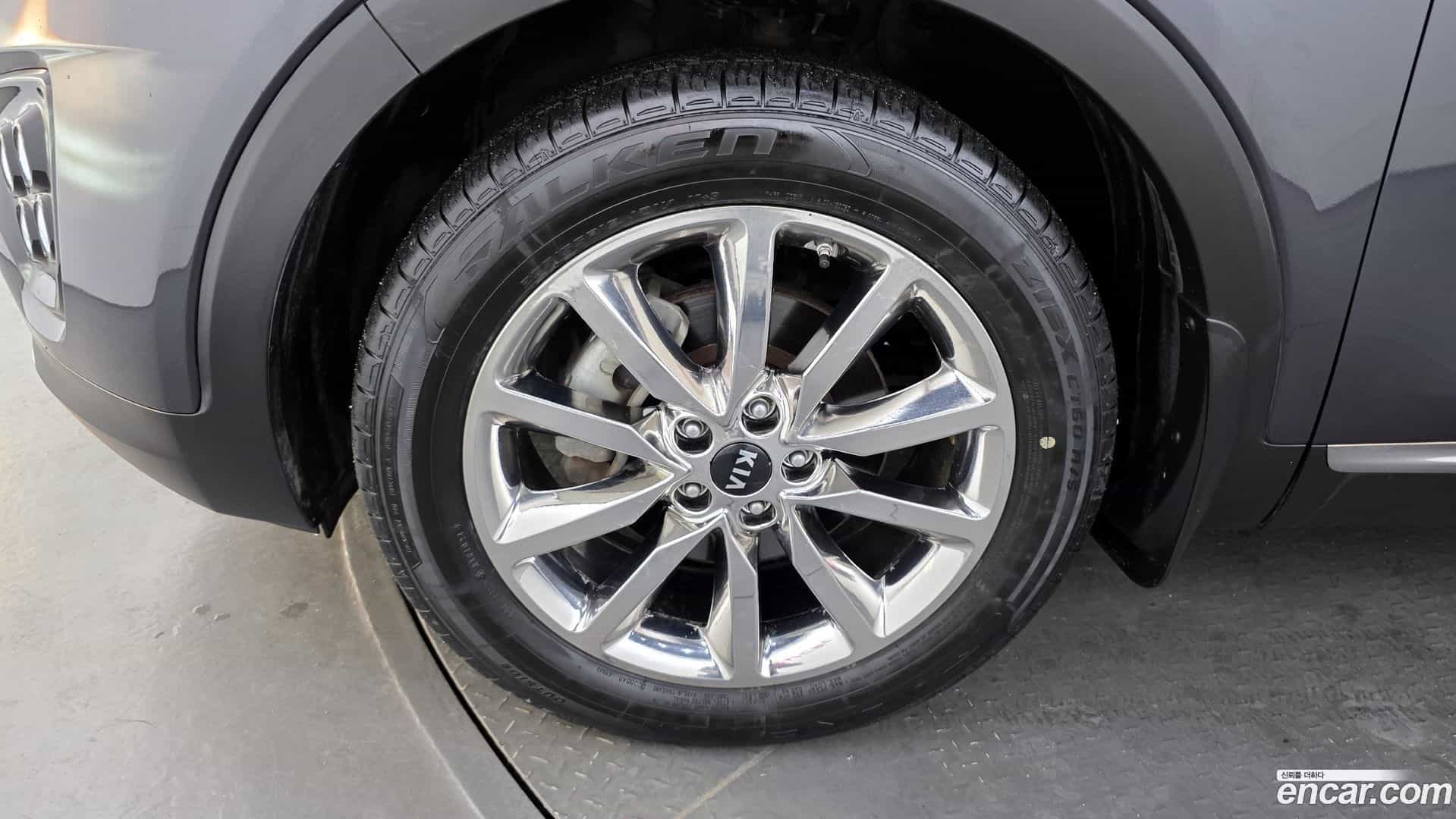 Sorento Kia 2017.0-OUTER-005