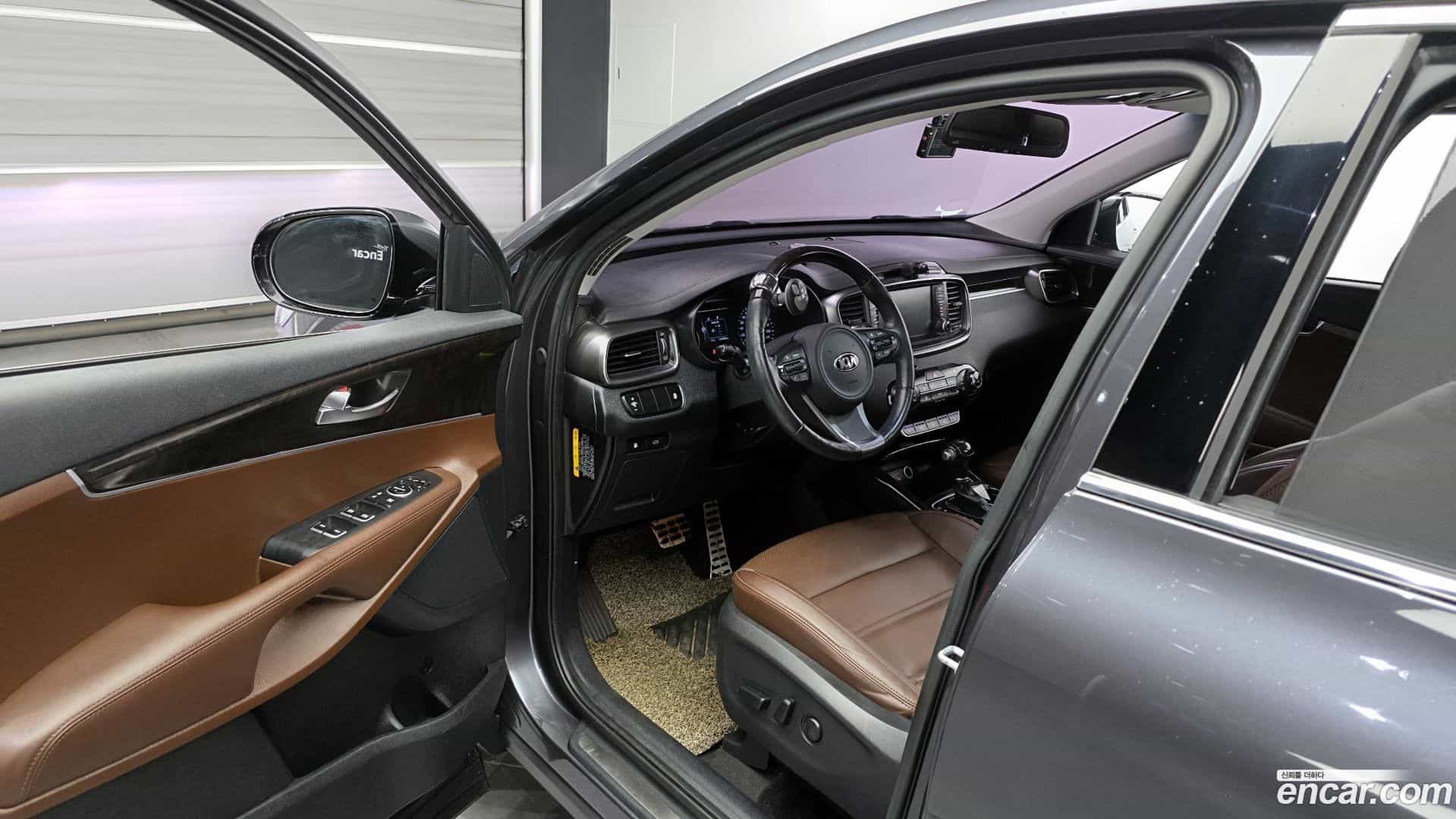 Sorento Kia 2017.0-INNER-010