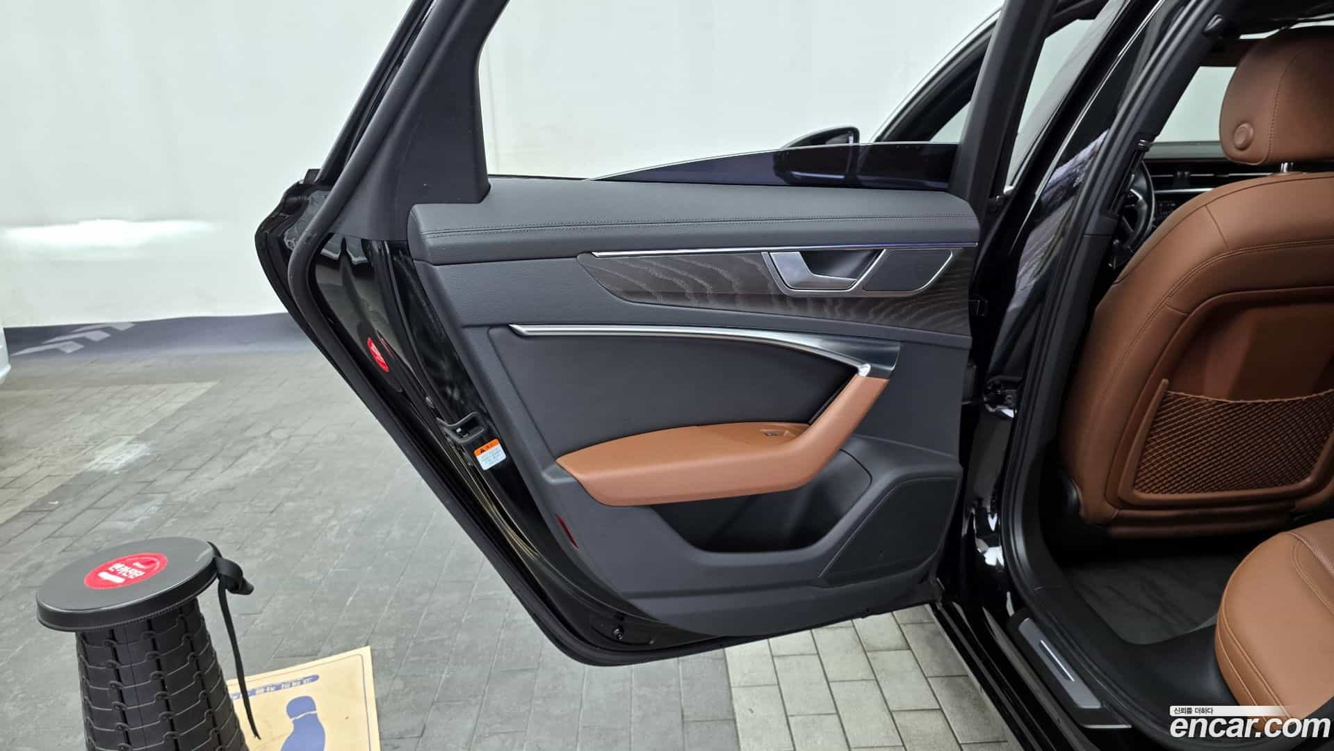 A6 Audi 2021.0-INNER-035