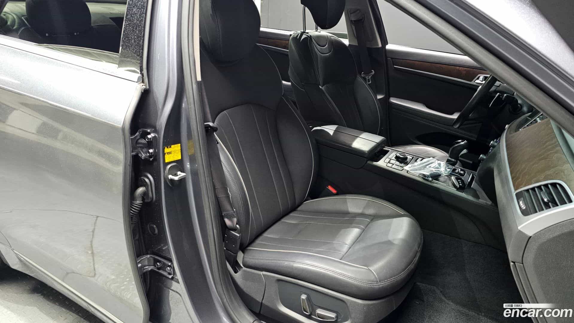 Genesis Hyundai 2014.1-OPTION-045