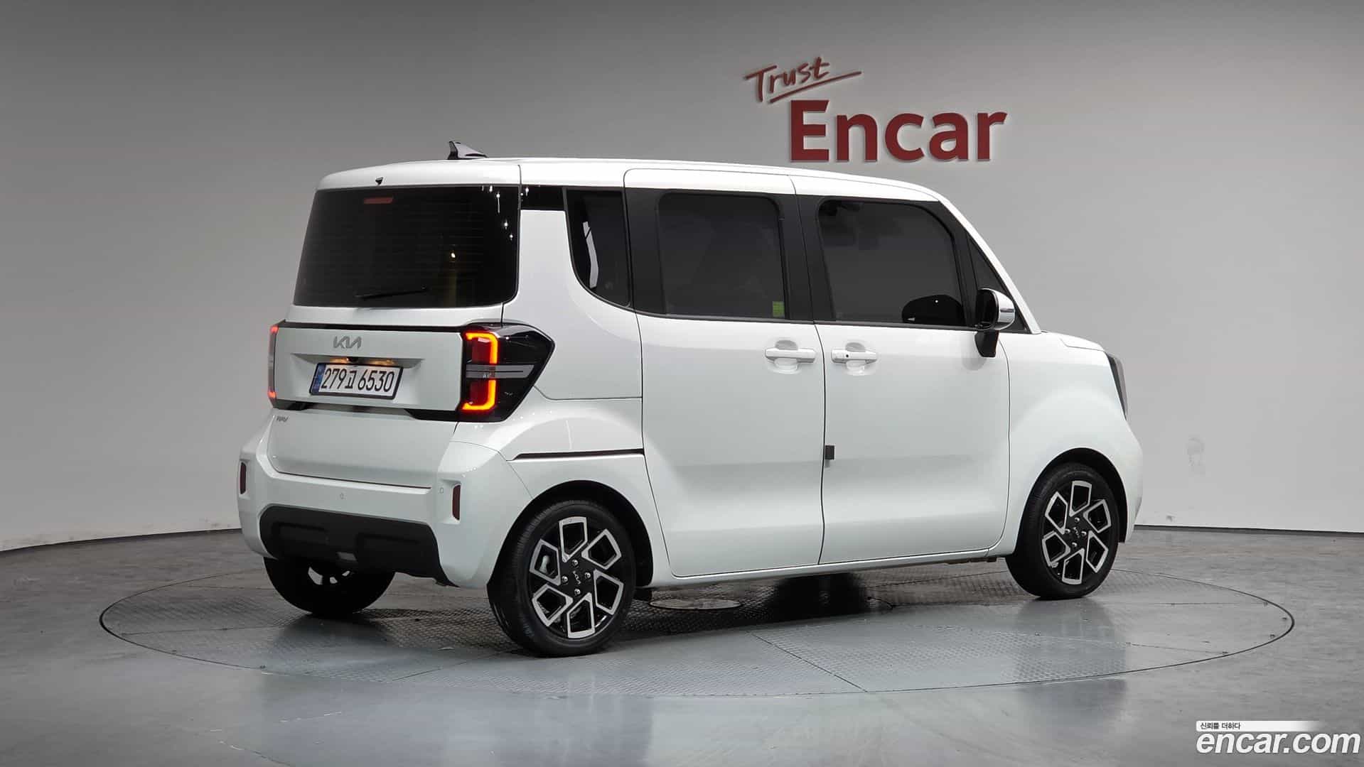 RAY Kia 2025.2-OUTER-002