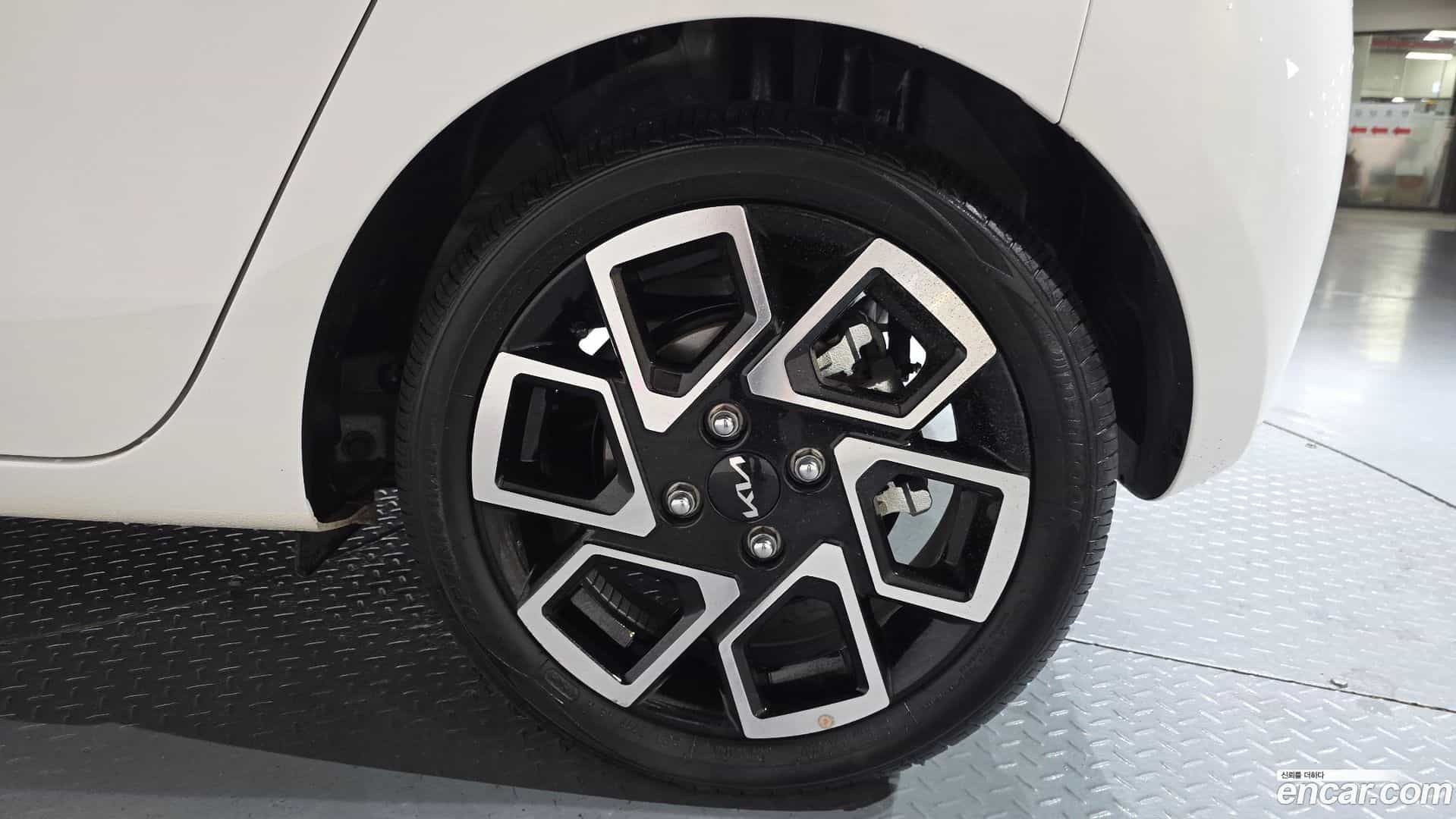 RAY Kia 2025.2-OUTER-031