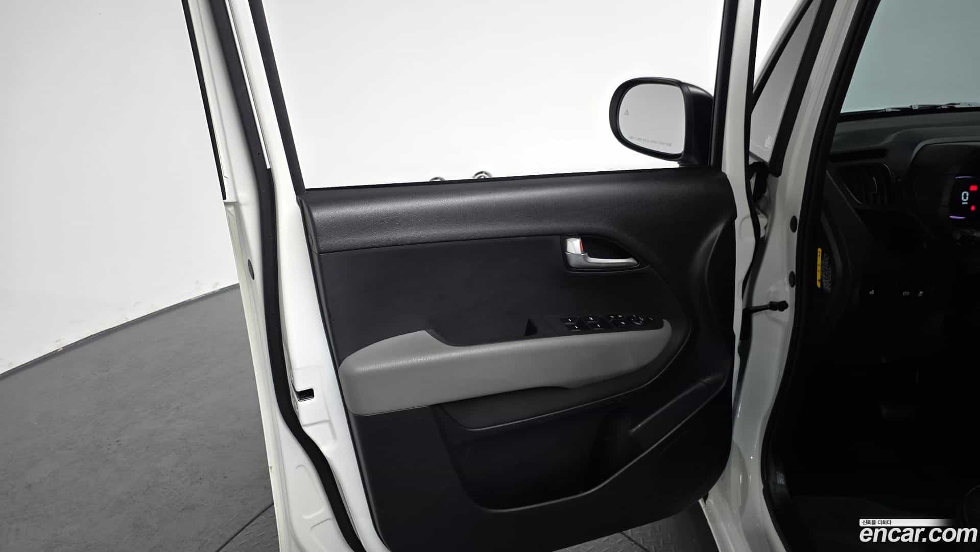 RAY Kia 2025.2-INNER-034