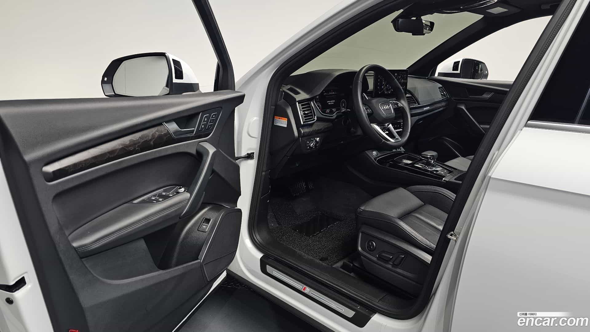 Q5 Audi 2023.0-INNER-010