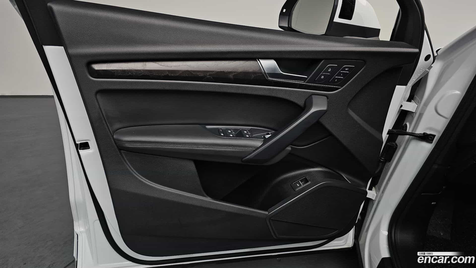 Q5 Audi 2023.0-INNER-034