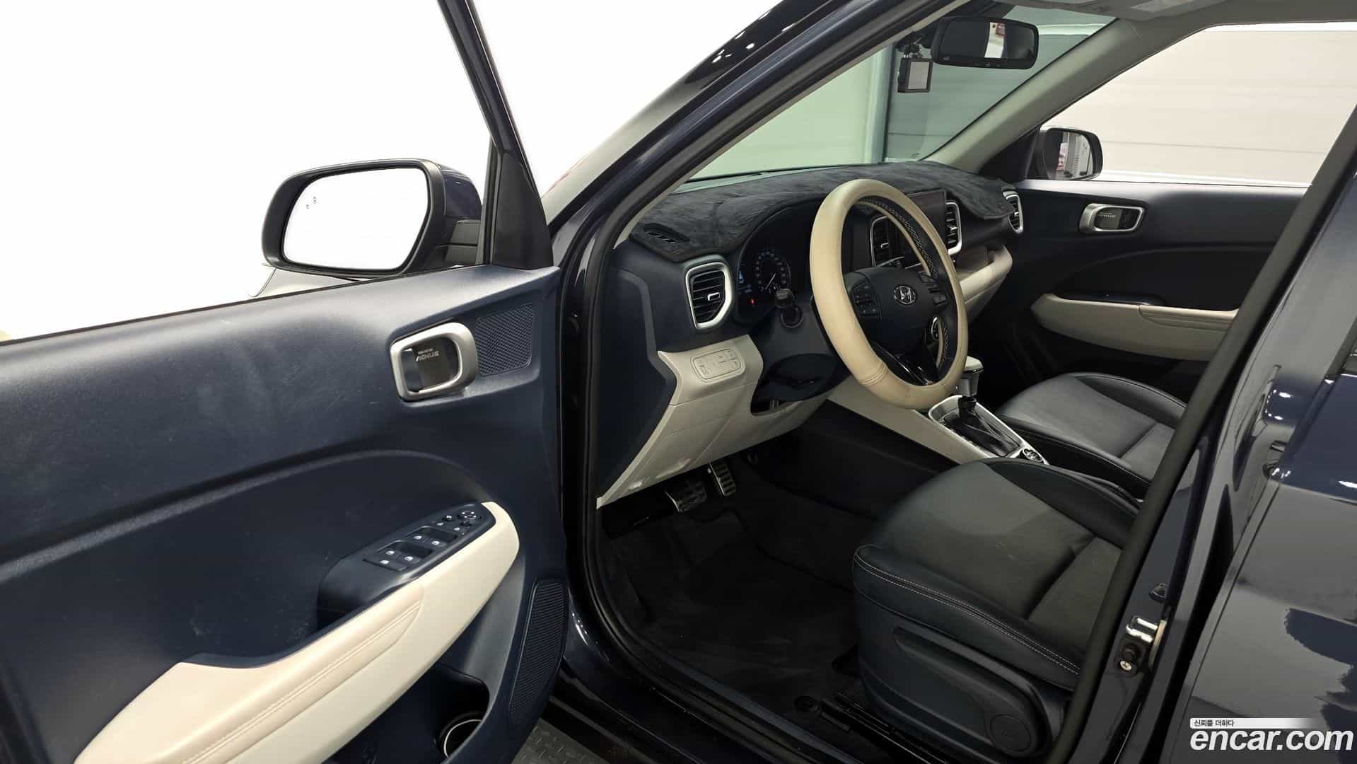 Venue Hyundai 2022.3-INNER-010