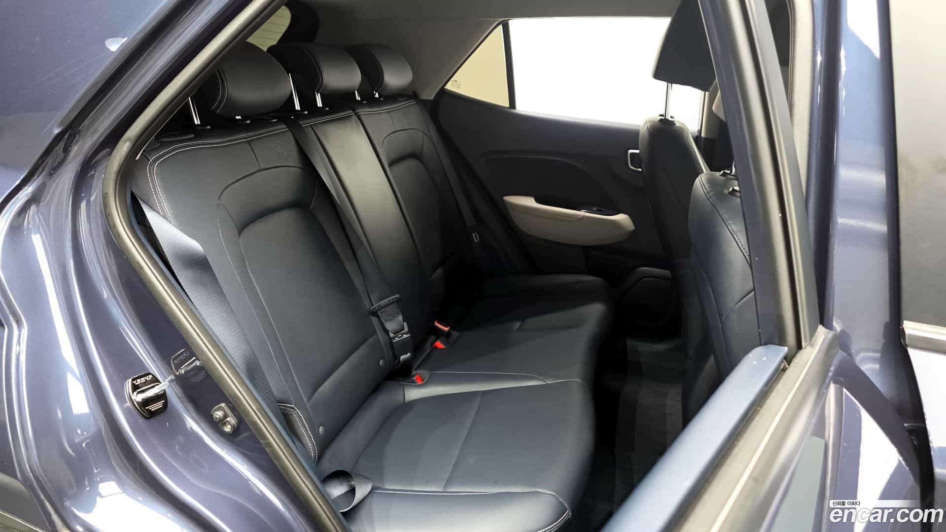 Venue Hyundai 2022.3-OPTION-015