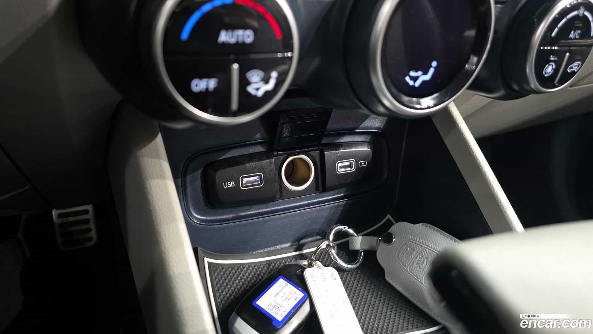 Venue Hyundai 2022.3-OPTION-023