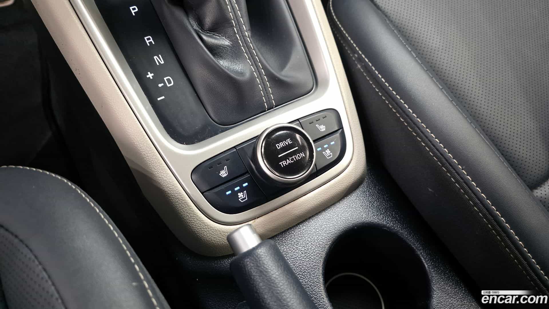 Venue Hyundai 2022.3-OPTION-043