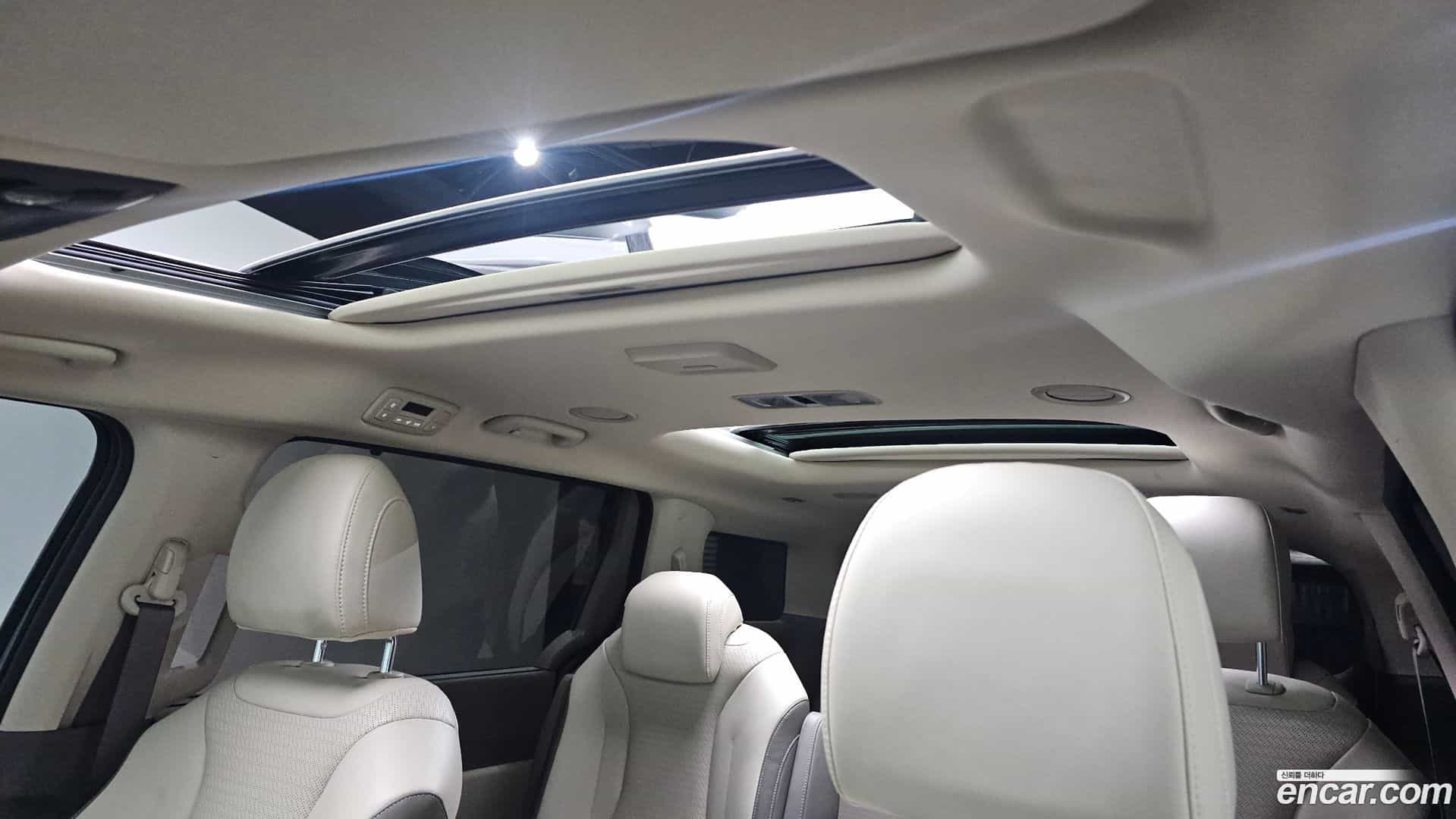 Canival Kia 2024.8-OPTION-021