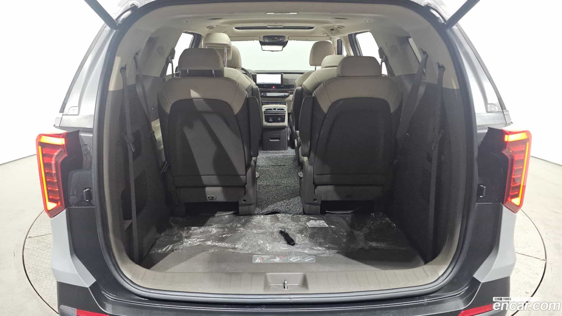 Canival Kia 2024.8-OPTION-047