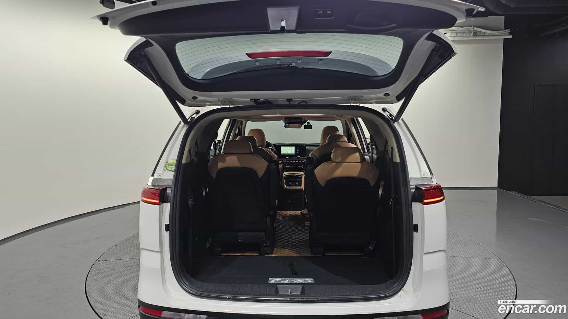 Canival Kia 2023.2-OPTION-024