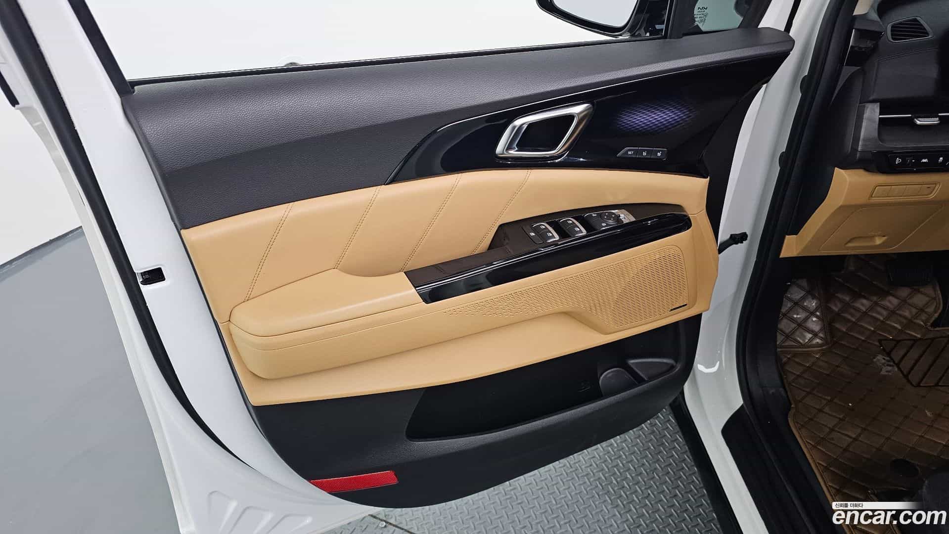 Canival Kia 2023.2-INNER-034
