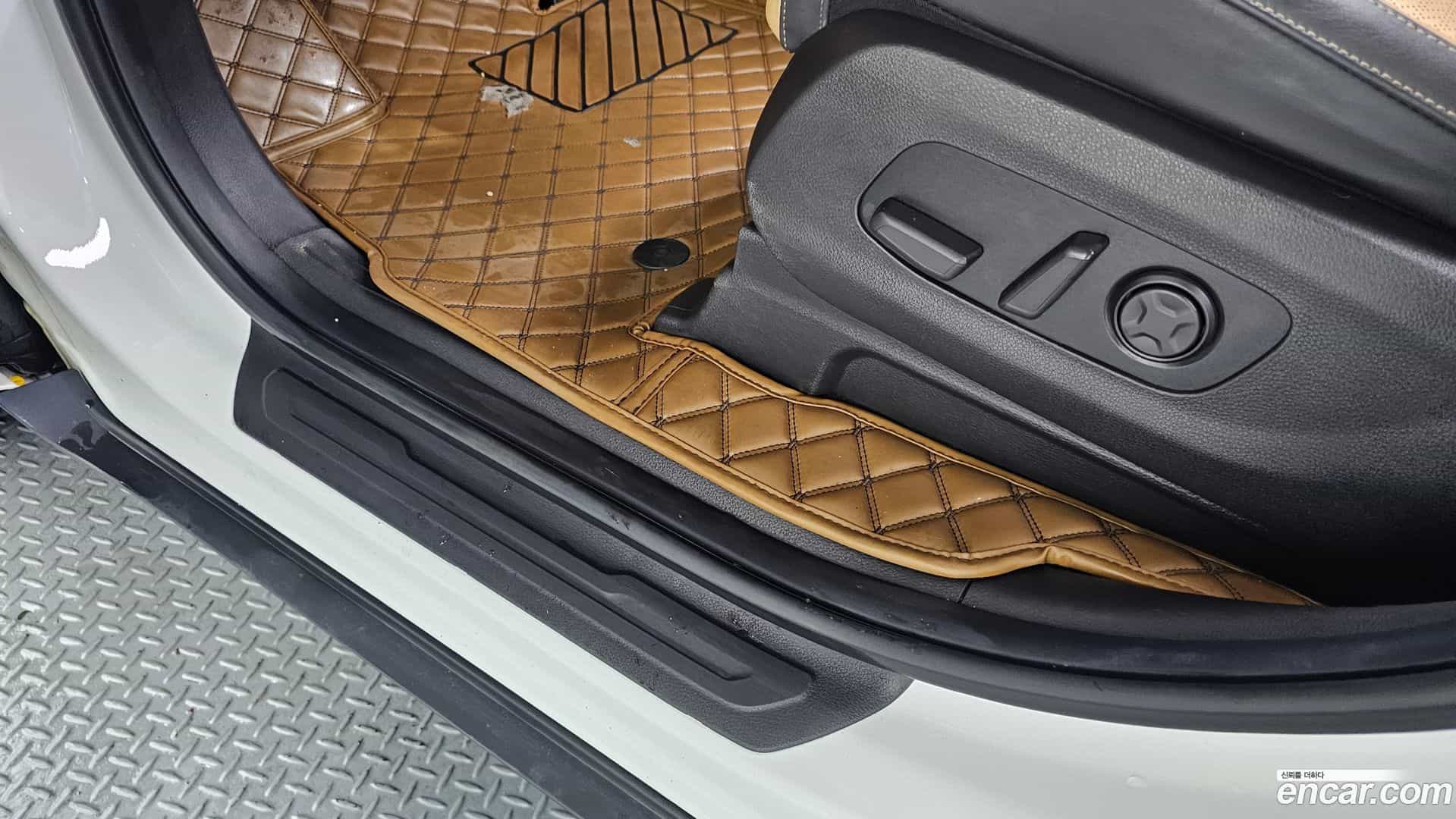 Canival Kia 2023.2-OPTION-044