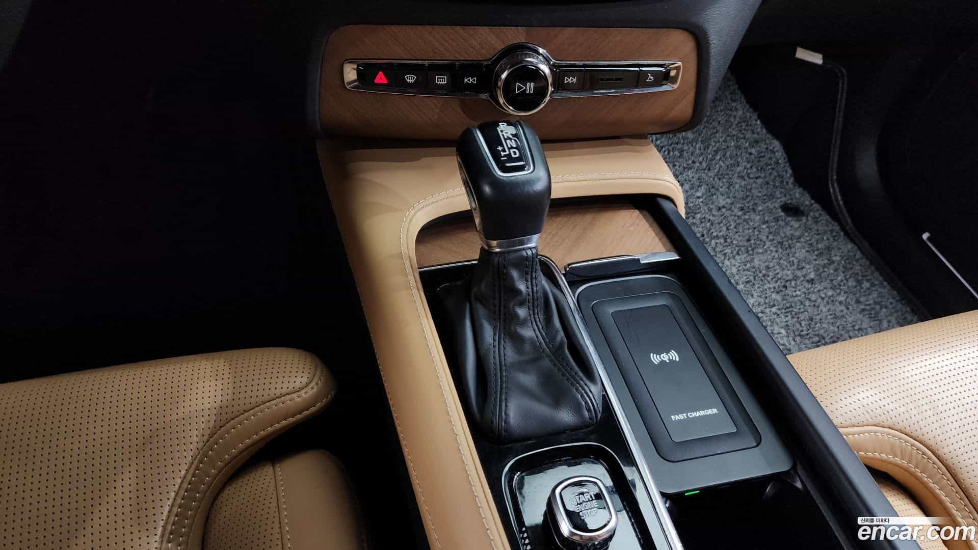 XC90 Volvo 2020.5-INNER-009