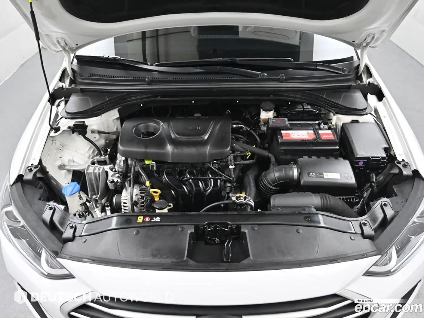 AVANTE Hyundai 2018.1-OUTER-006