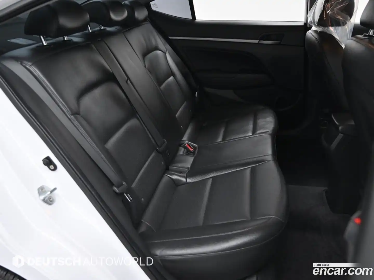 AVANTE Hyundai 2018.1-OPTION-016
