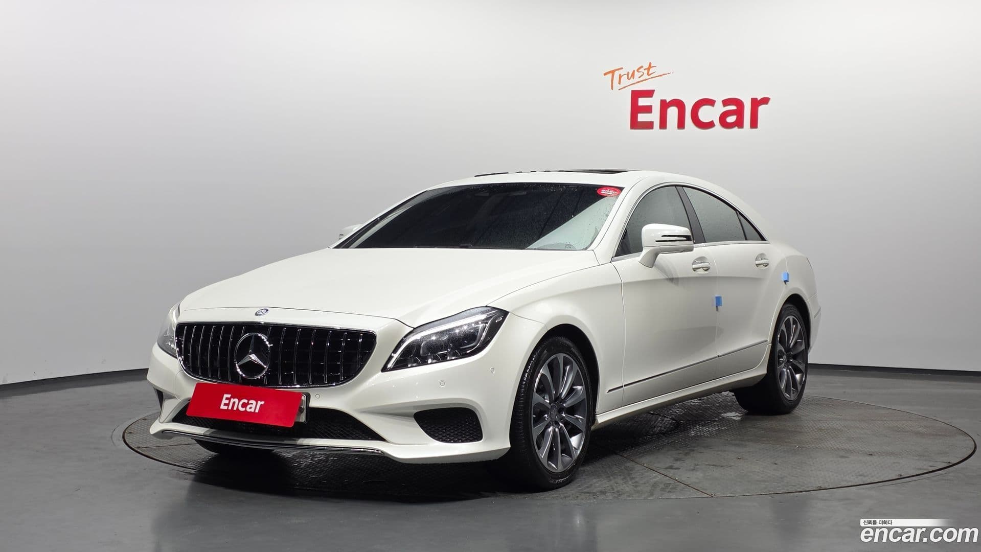 Main__Slider__Photo:CLS-Class Mercedes-Benz 2015.8-0
