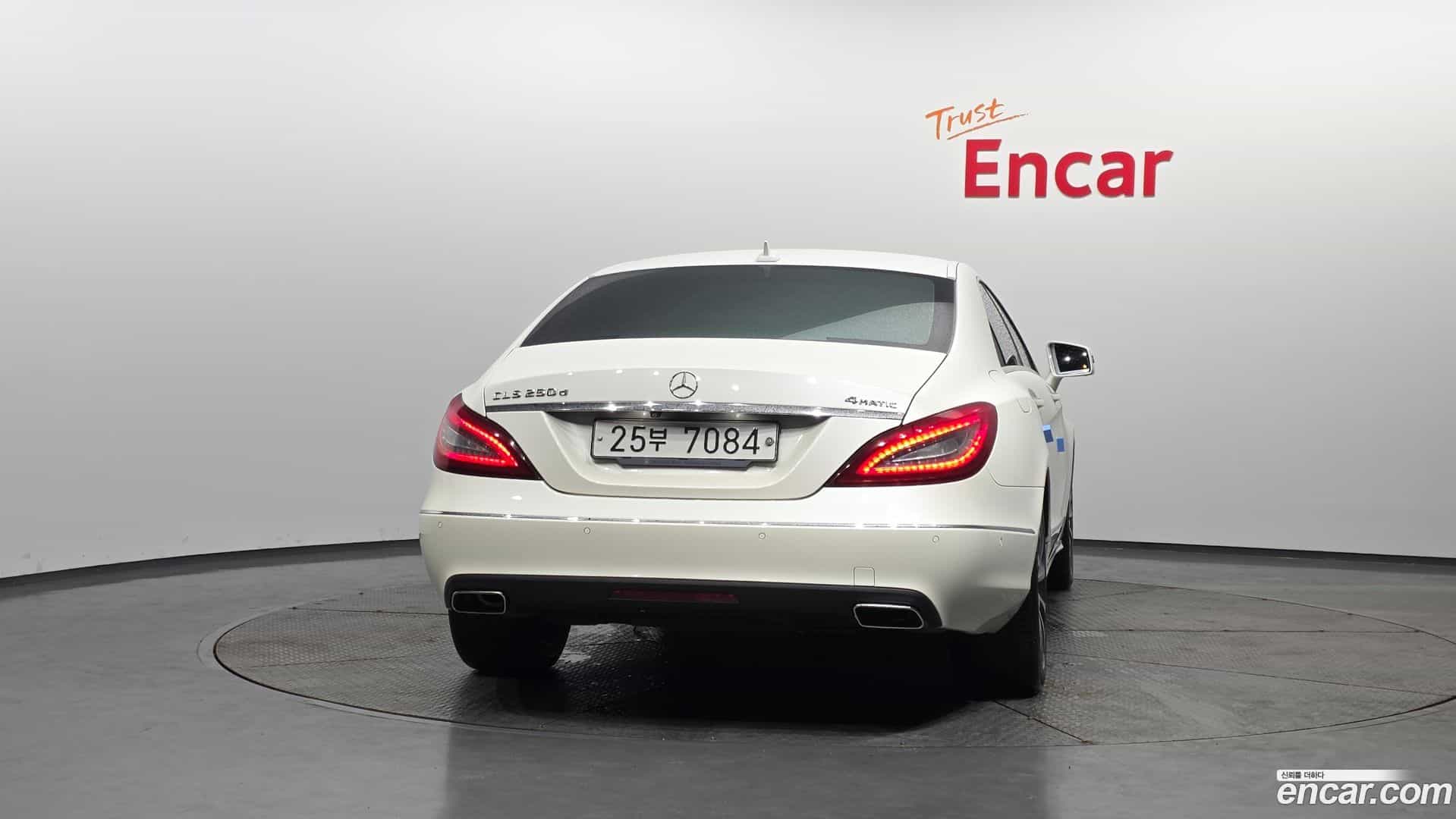CLS-Class Mercedes-Benz 2015.8-OUTER-004