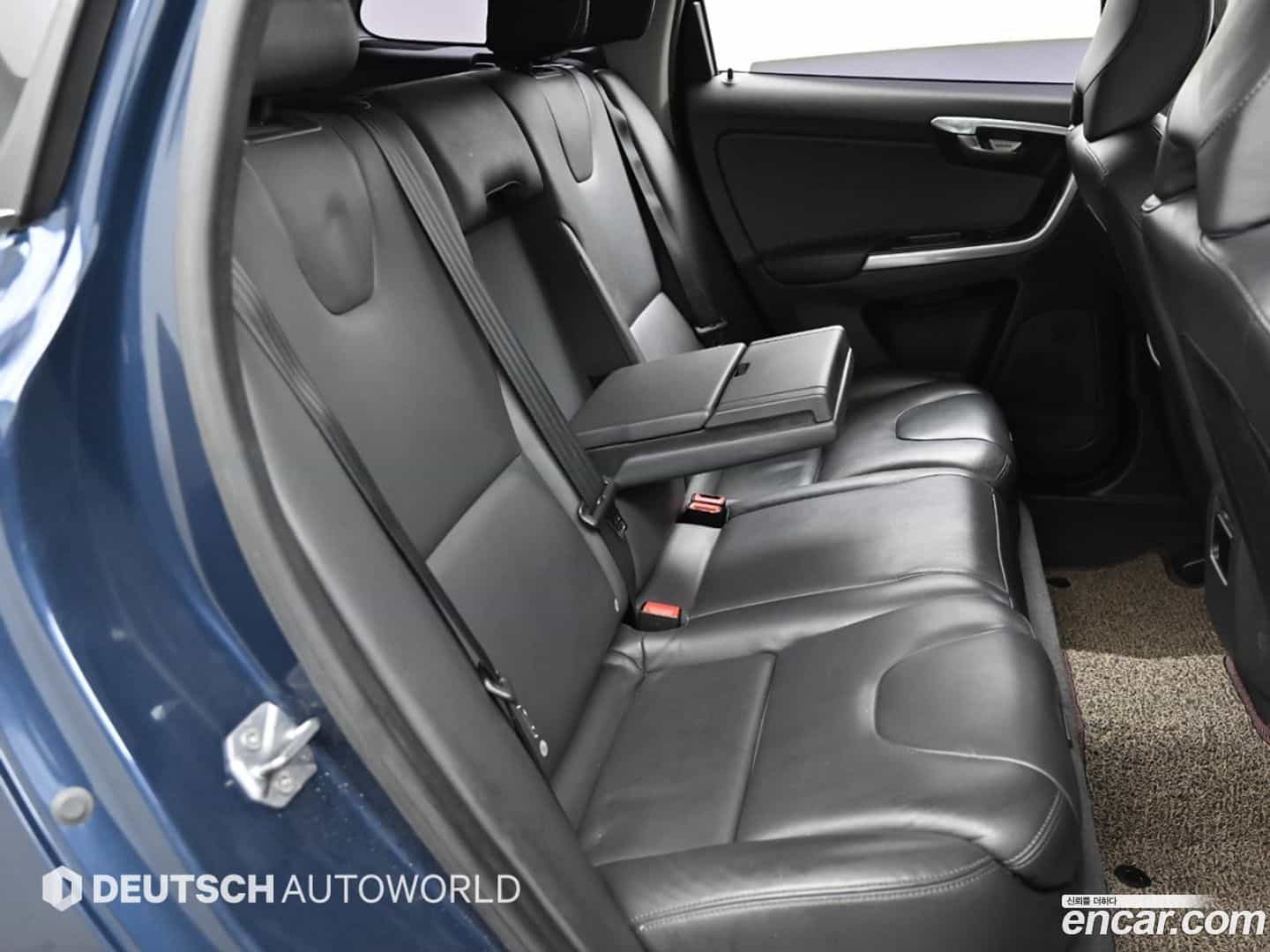 XC60 Volvo 2015.2-OPTION-016