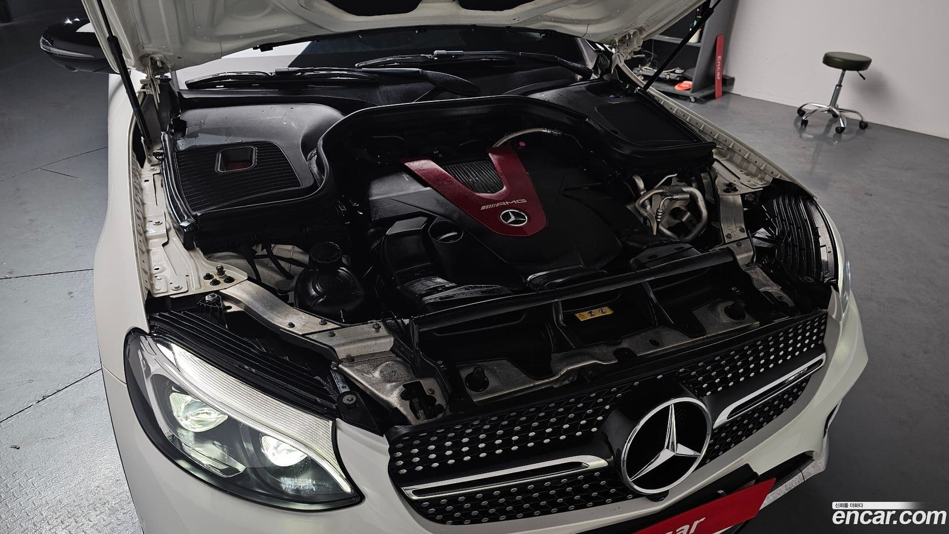 Main__Slider__Photo:GLC-Class Mercedes-Benz 2017.9-5