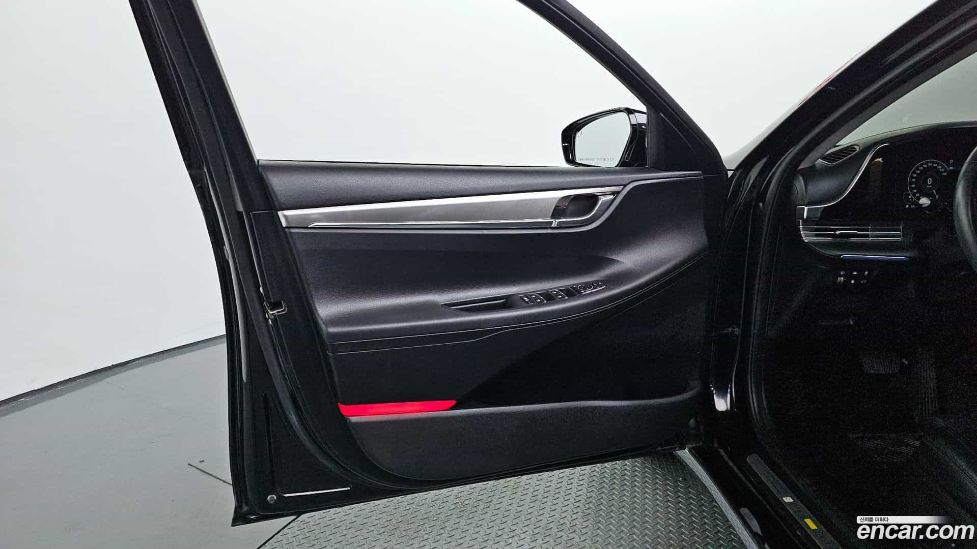 Grandeur Hyundai 2021.2-INNER-034