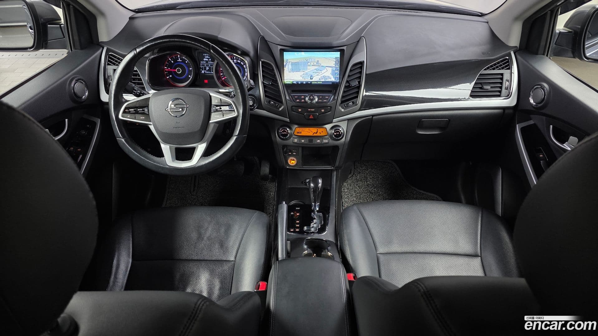 Main__Slider__Photo:KORANDO KG Mobility 2017.5-6
