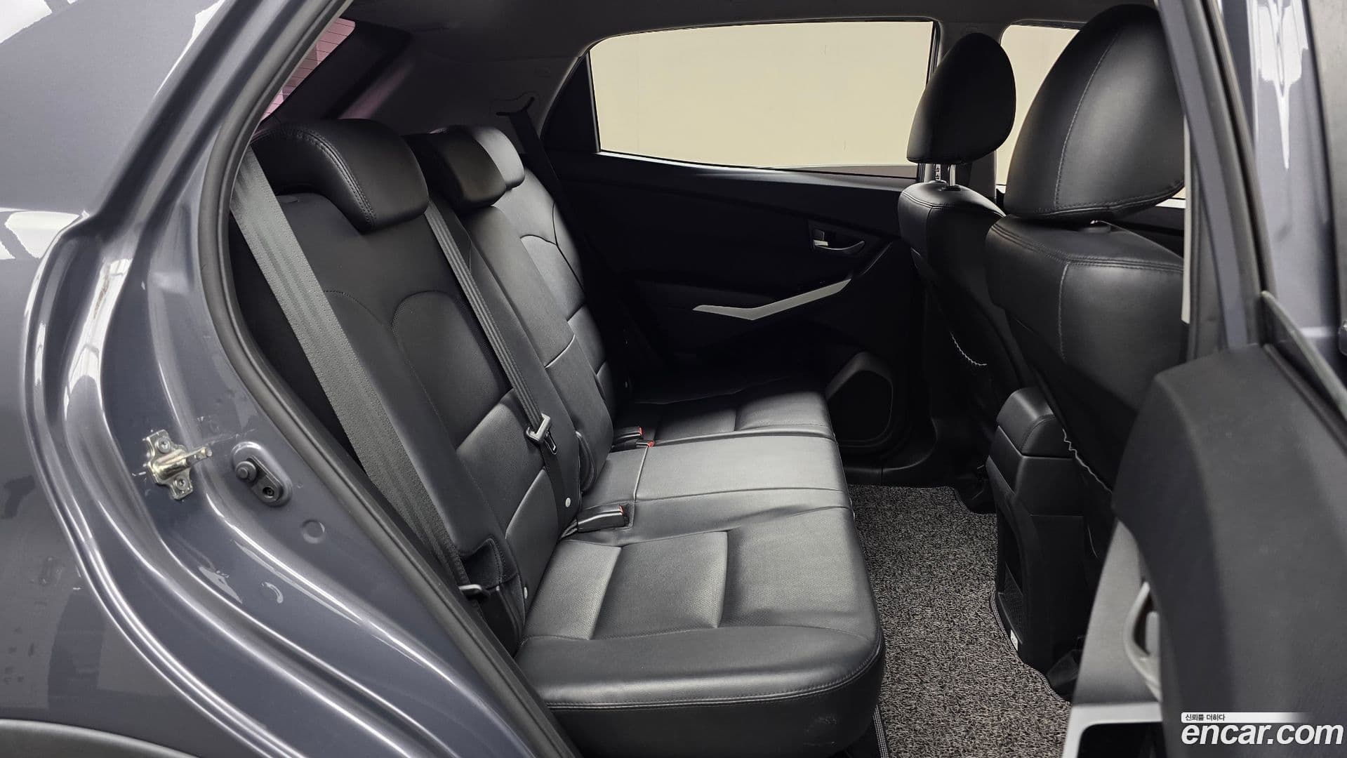 Main__Slider__Photo:KORANDO KG Mobility 2017.5-11