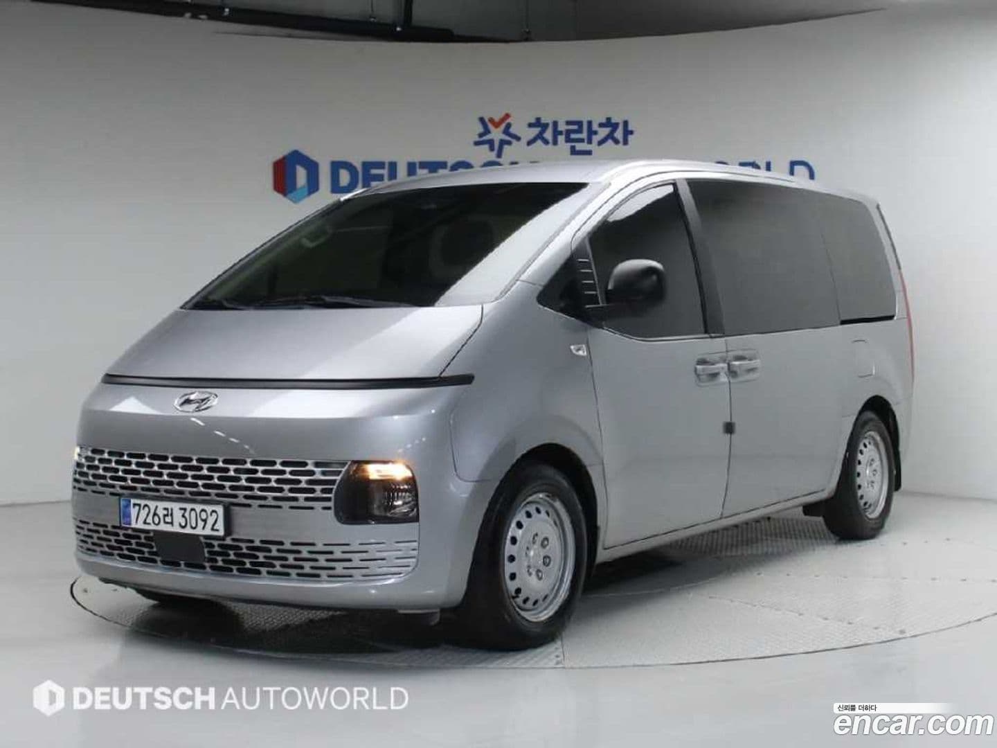 Main__Slider__Photo:Staria Hyundai 2022.3-0