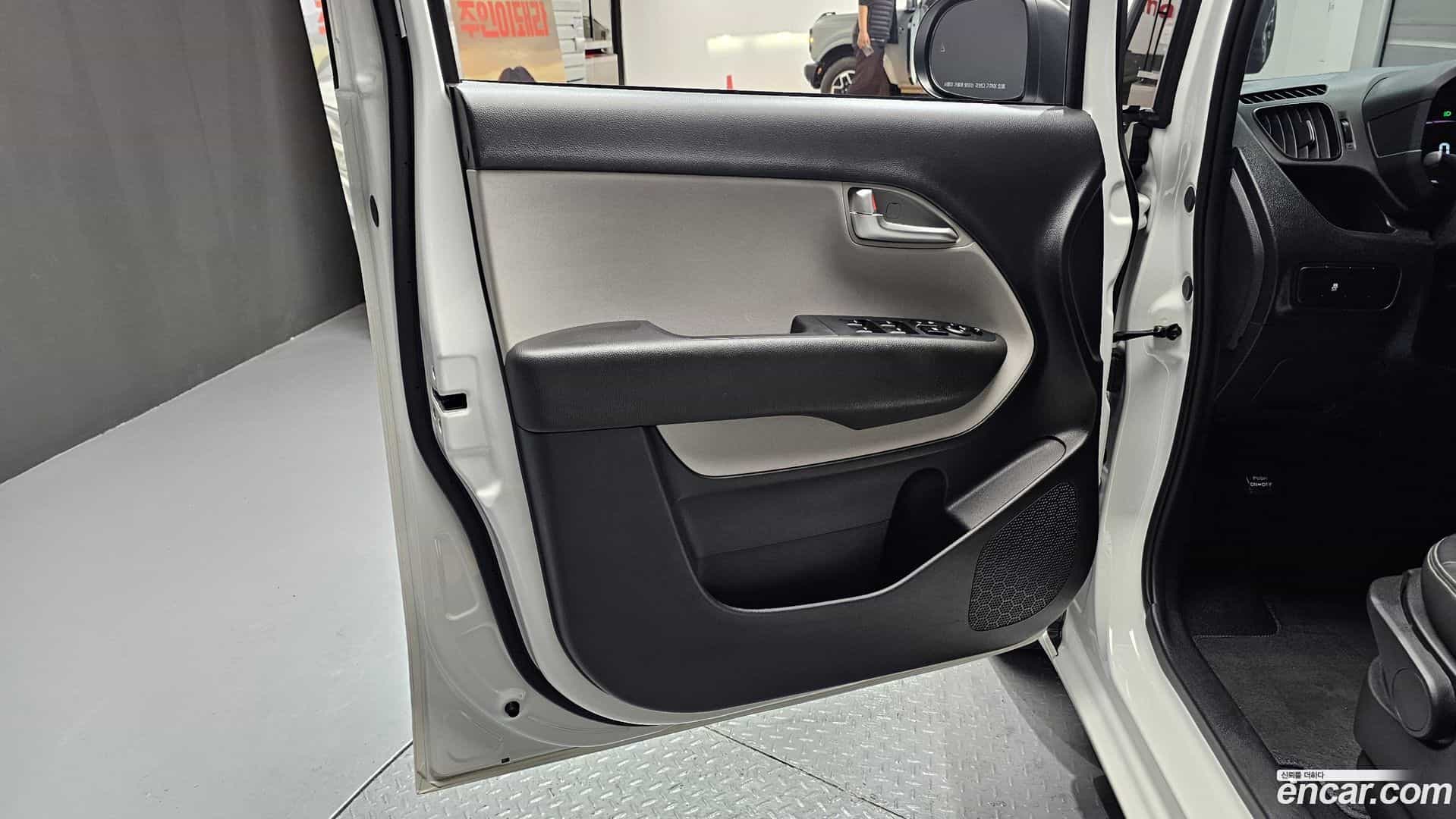RAY Kia 2023.9-INNER-034